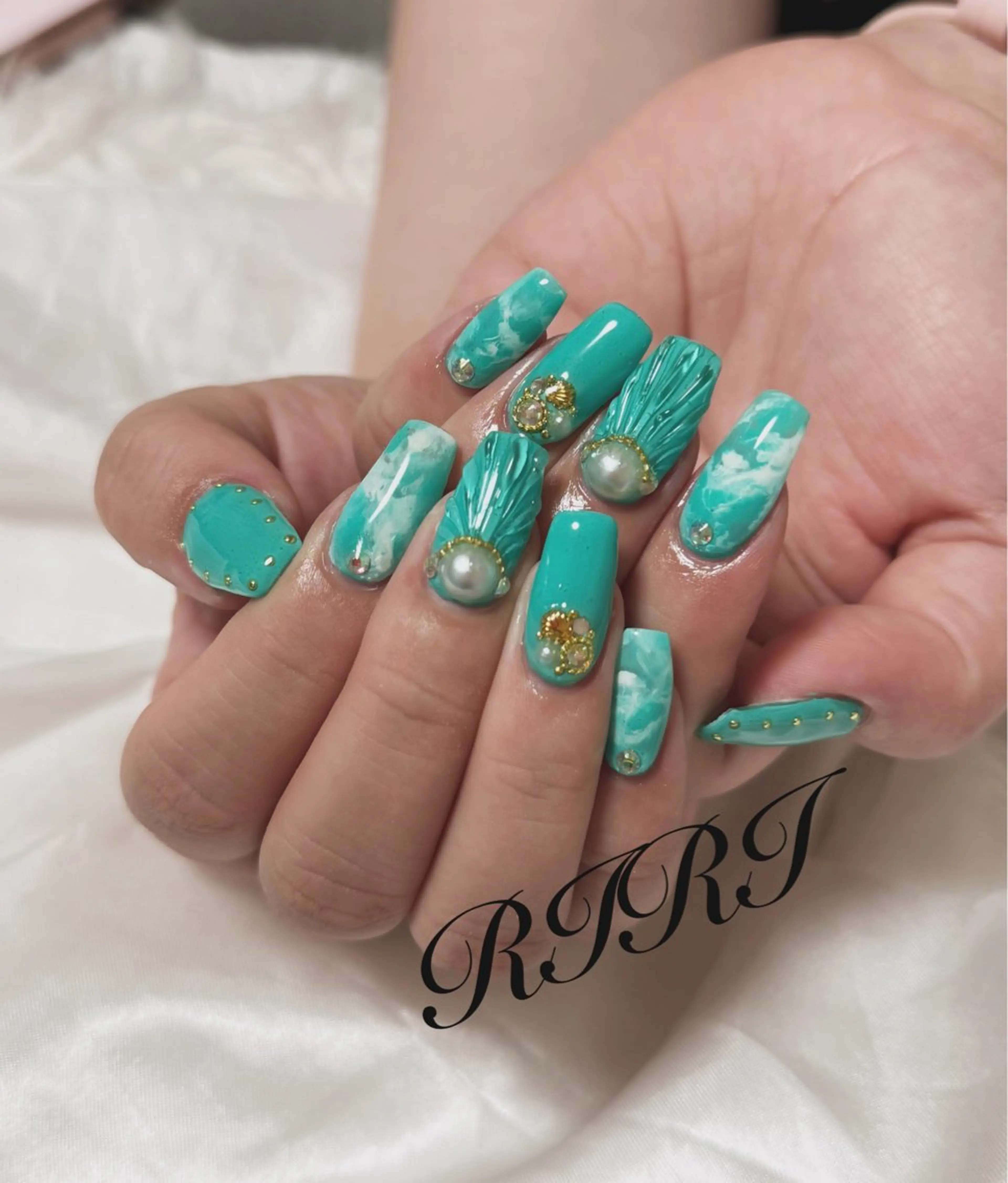 ネイル ブルー ジェルネイル 大理石ネイル(マーブル) ショートネイル ハンドネイル riri オーナーのネイルデザイン