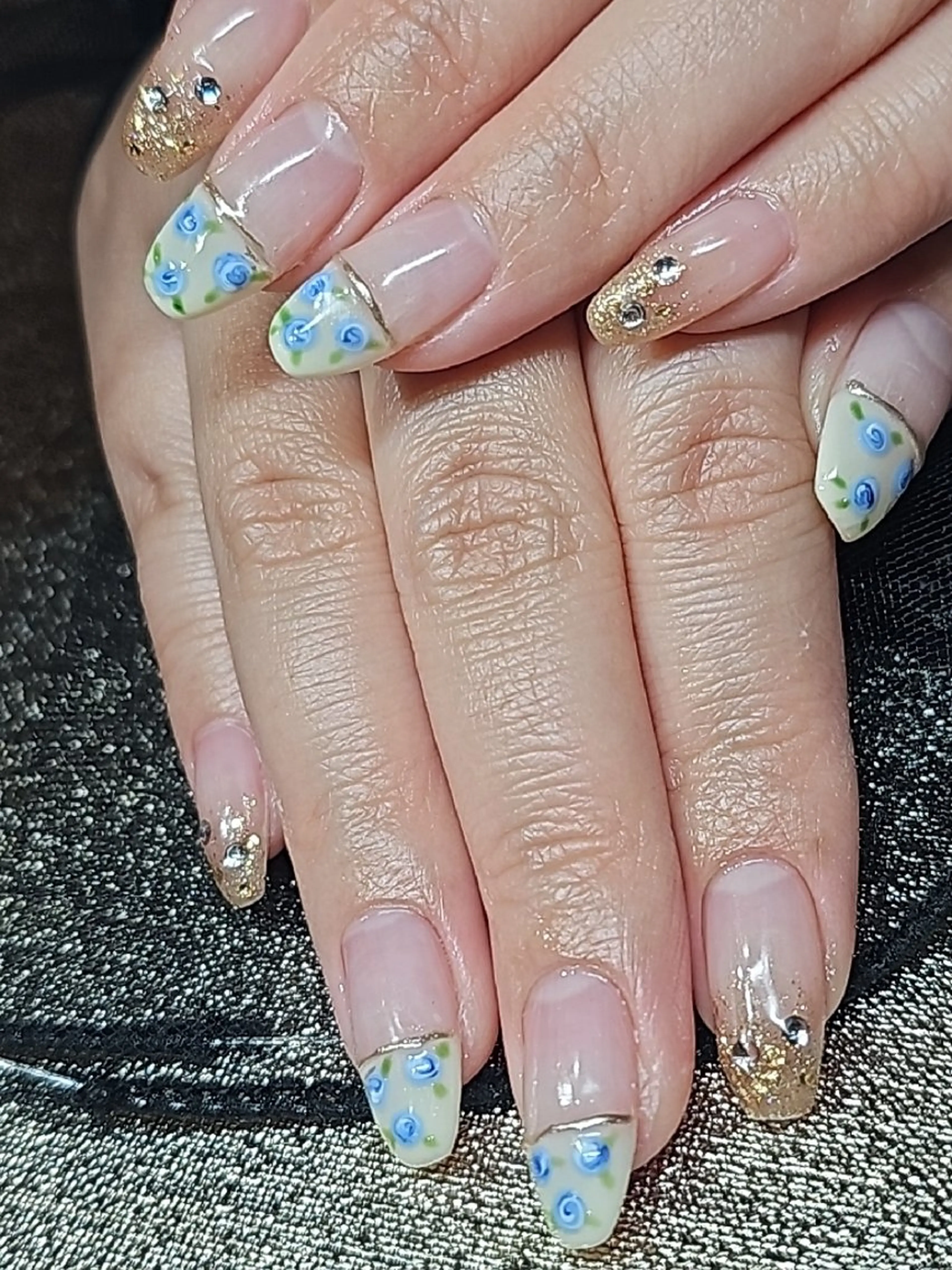 ネイル フレンチネイル グラデーション ラメ(グリッター) ラメグラデーション salon de  Princessのネイルデザイン