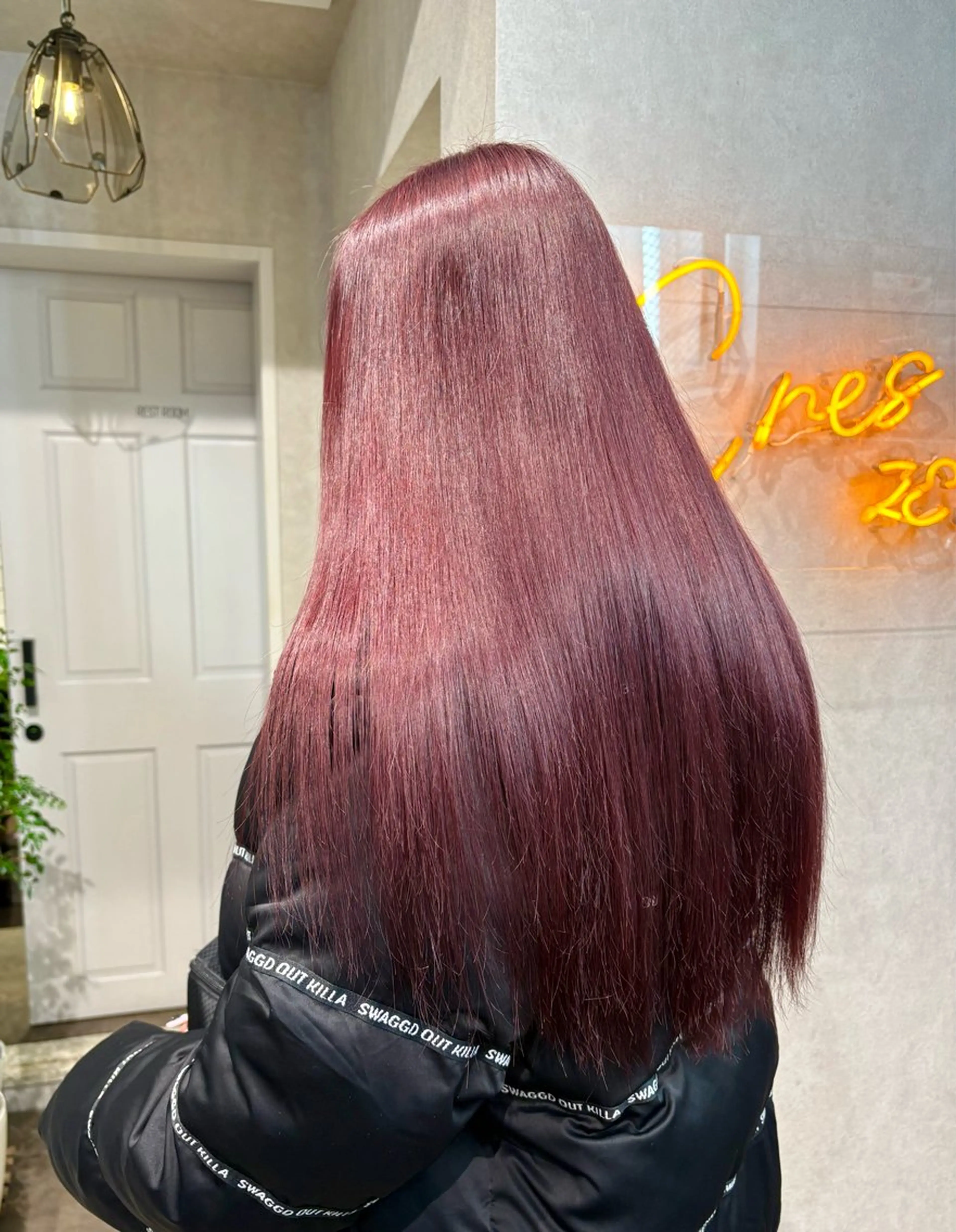 ロング カラー ラベンダーカラー レッドカラー ヘアカラー トリートメント レイヤー/艶カラー/ KIHO🥥︎のヘアスタイル