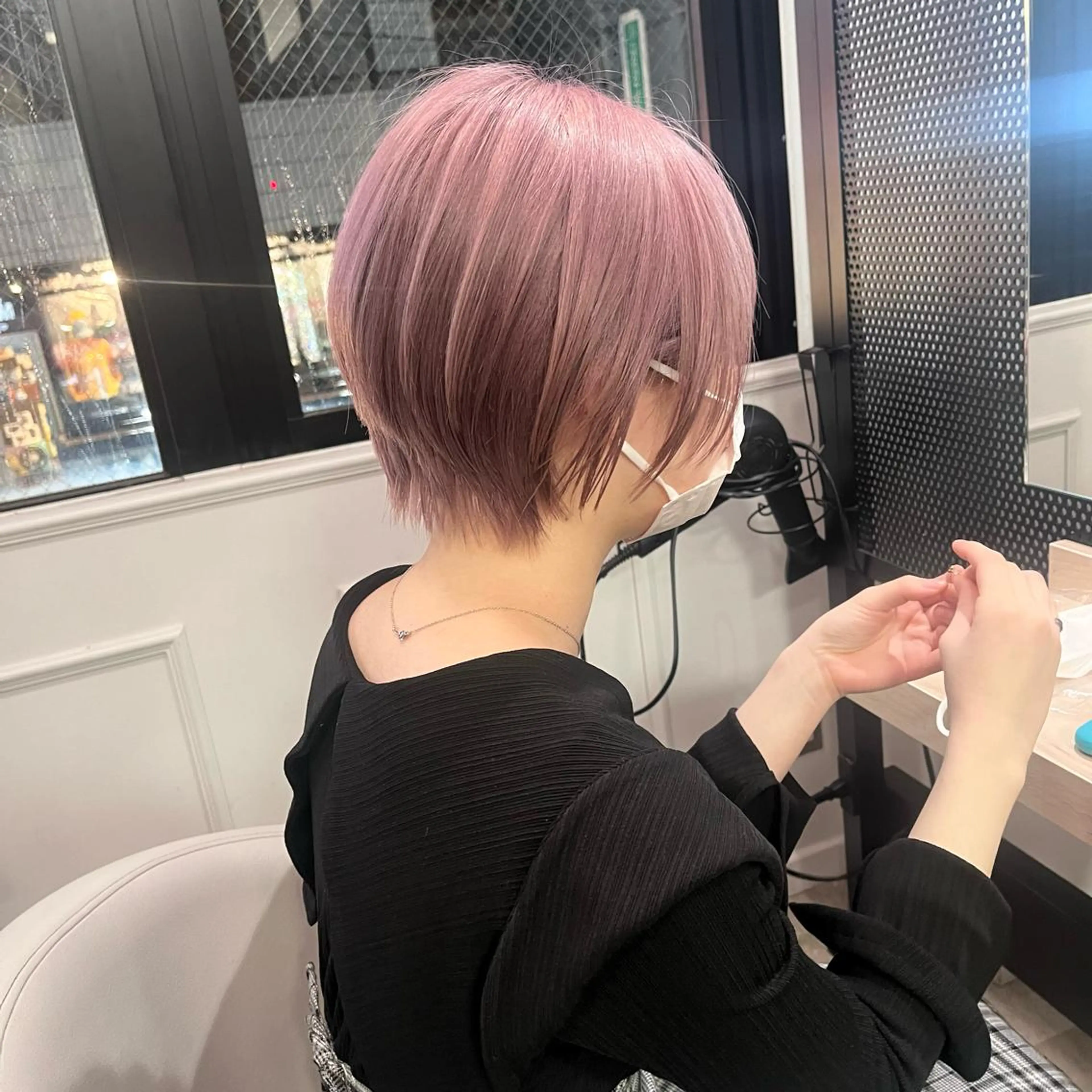 ショート カラー ブリーチ ケアブリーチ ピンクカラー ボブ& 髪質改善FUMIYAのヘアスタイル