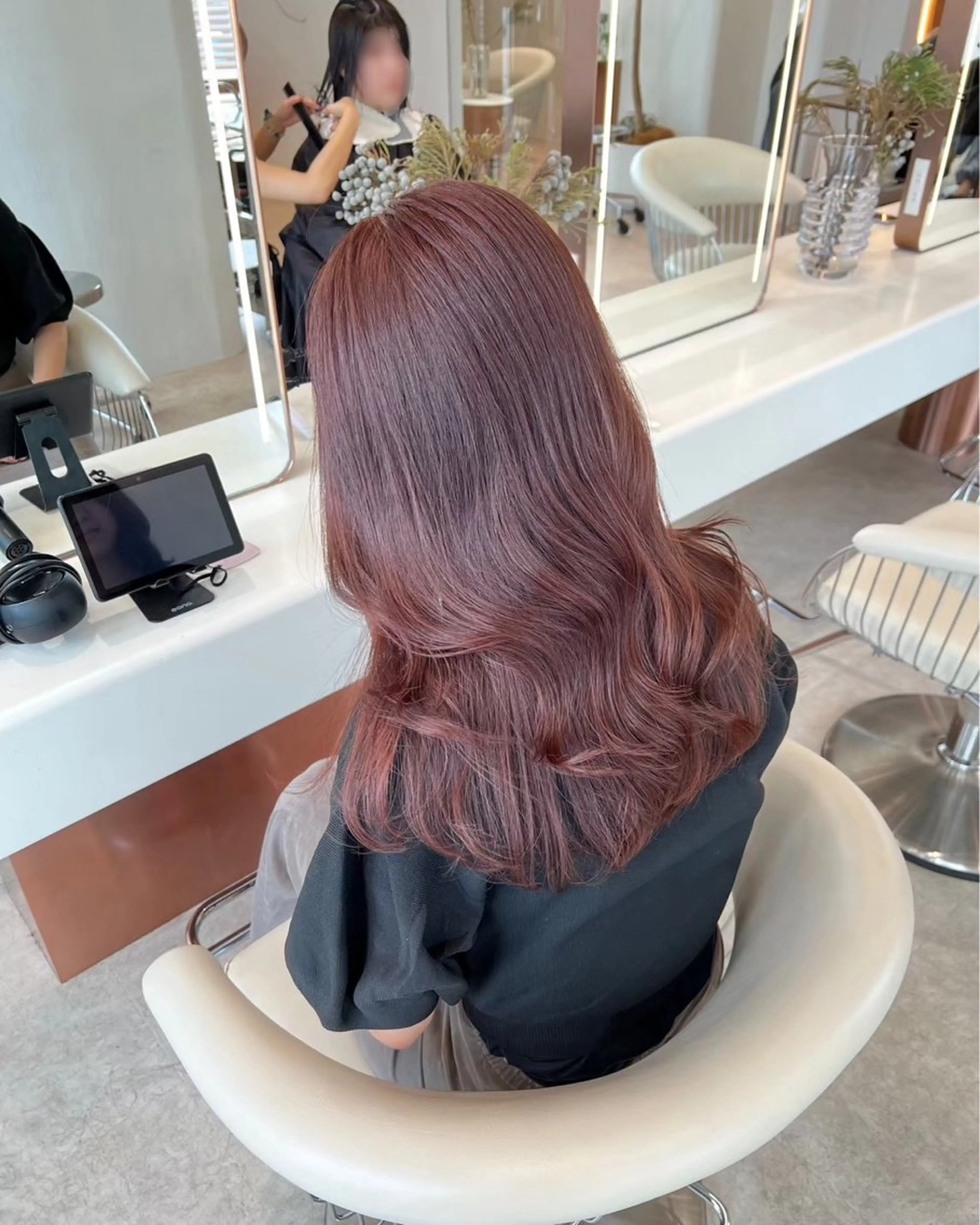 セミロング カラー 艶髪レイヤー AZUSAのヘアスタイル