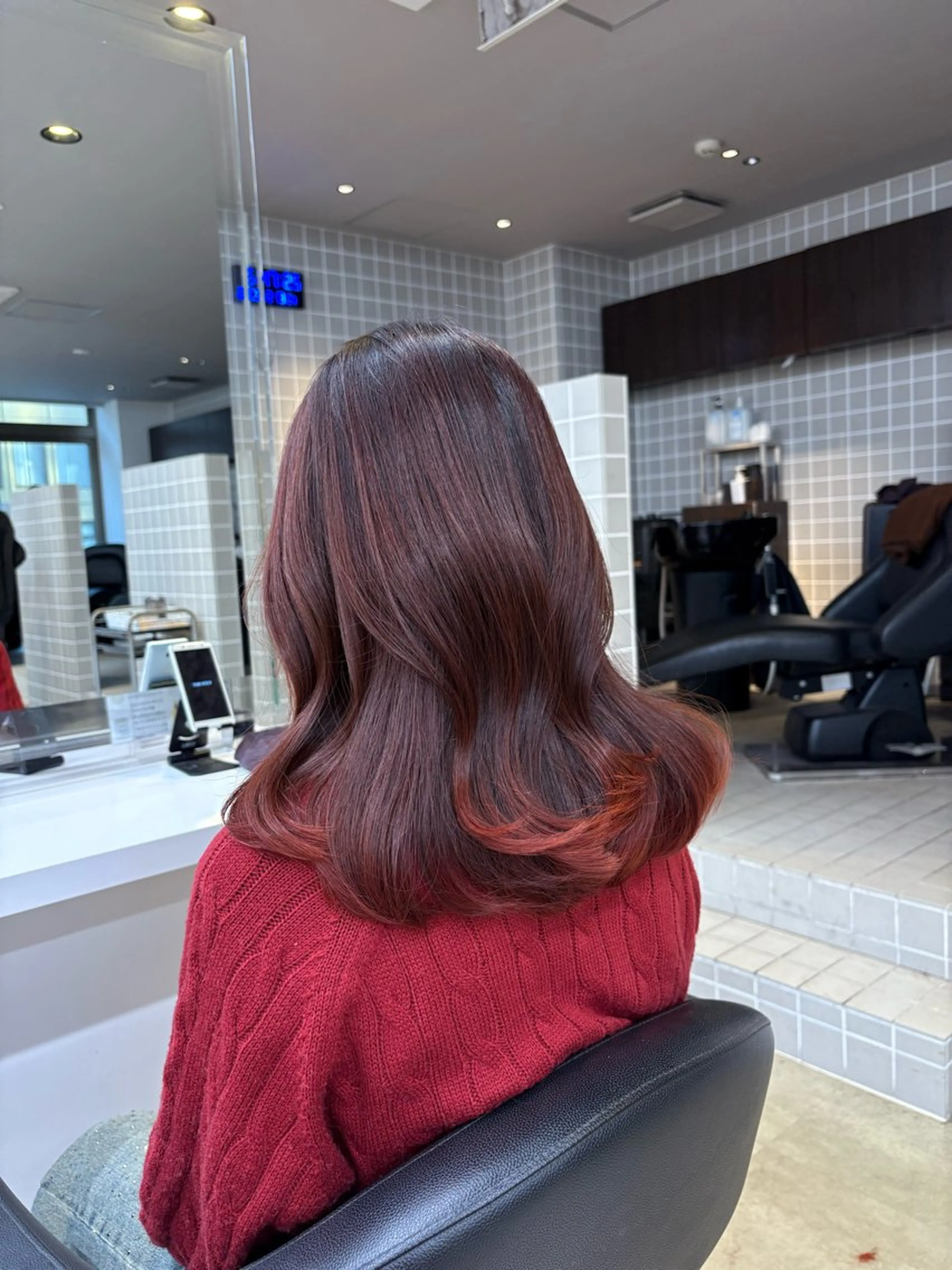 カラー ヘアカラー トリートメント 透明感ベージュ🤎 ナチュラルレイヤーのヘアスタイル