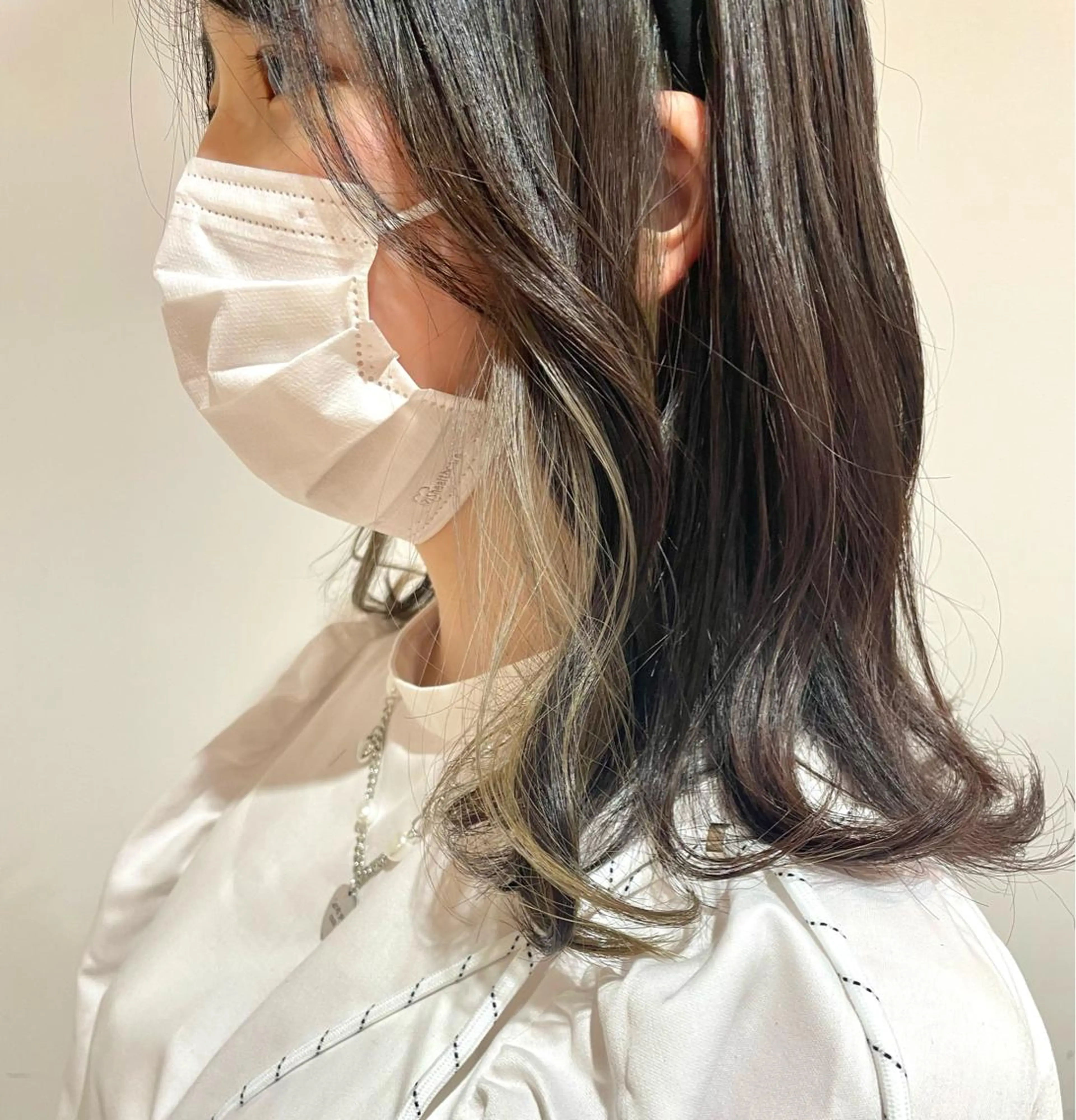 ミディアム カラー ベージュカラー 🌈🌸あおき みちる🌟💗のヘアスタイル