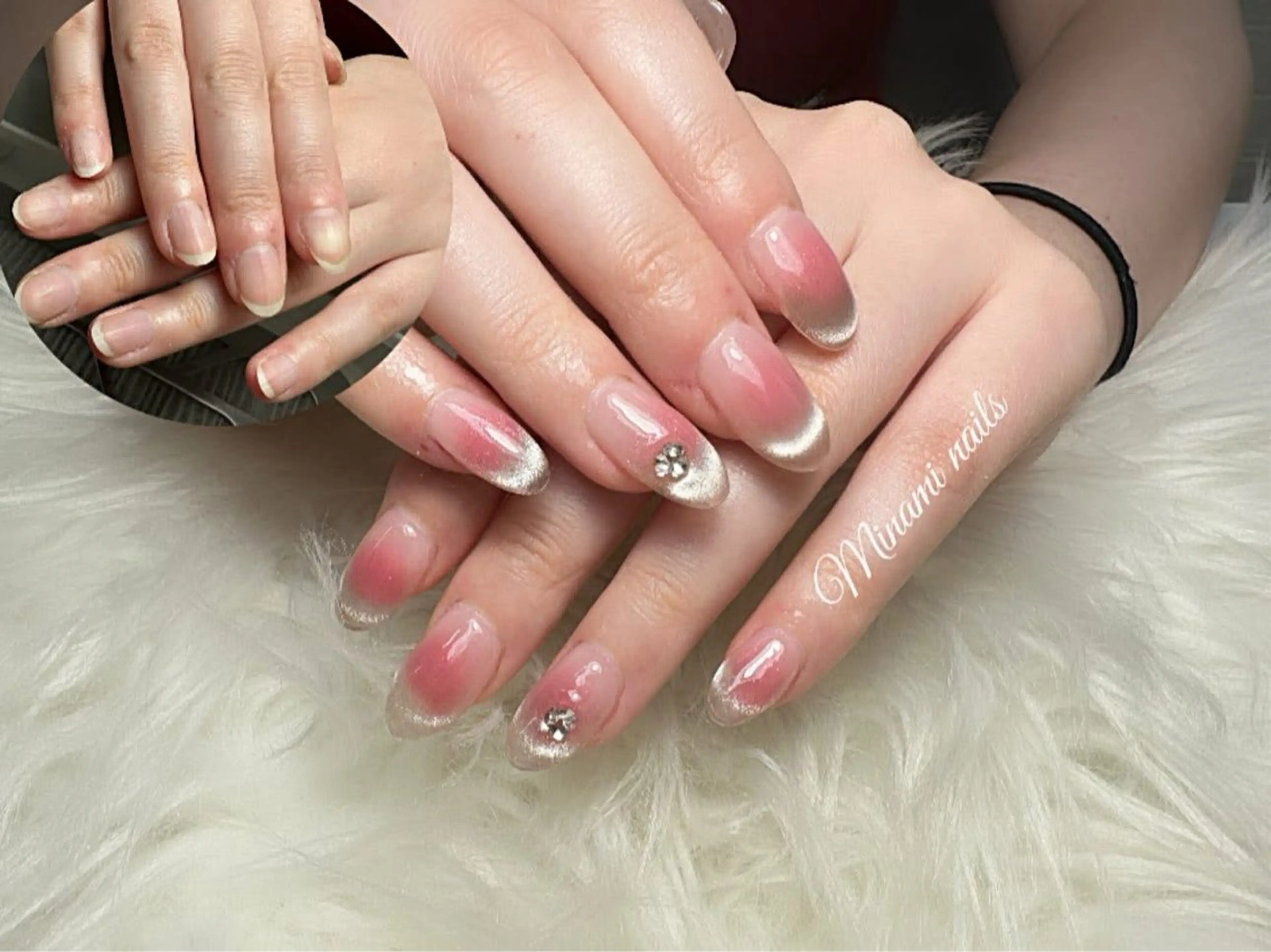 ネイル アートネイル オーロラネイル ガーリー キラキラネイル 韓国ネイル Minami Nailsのネイルデザイン