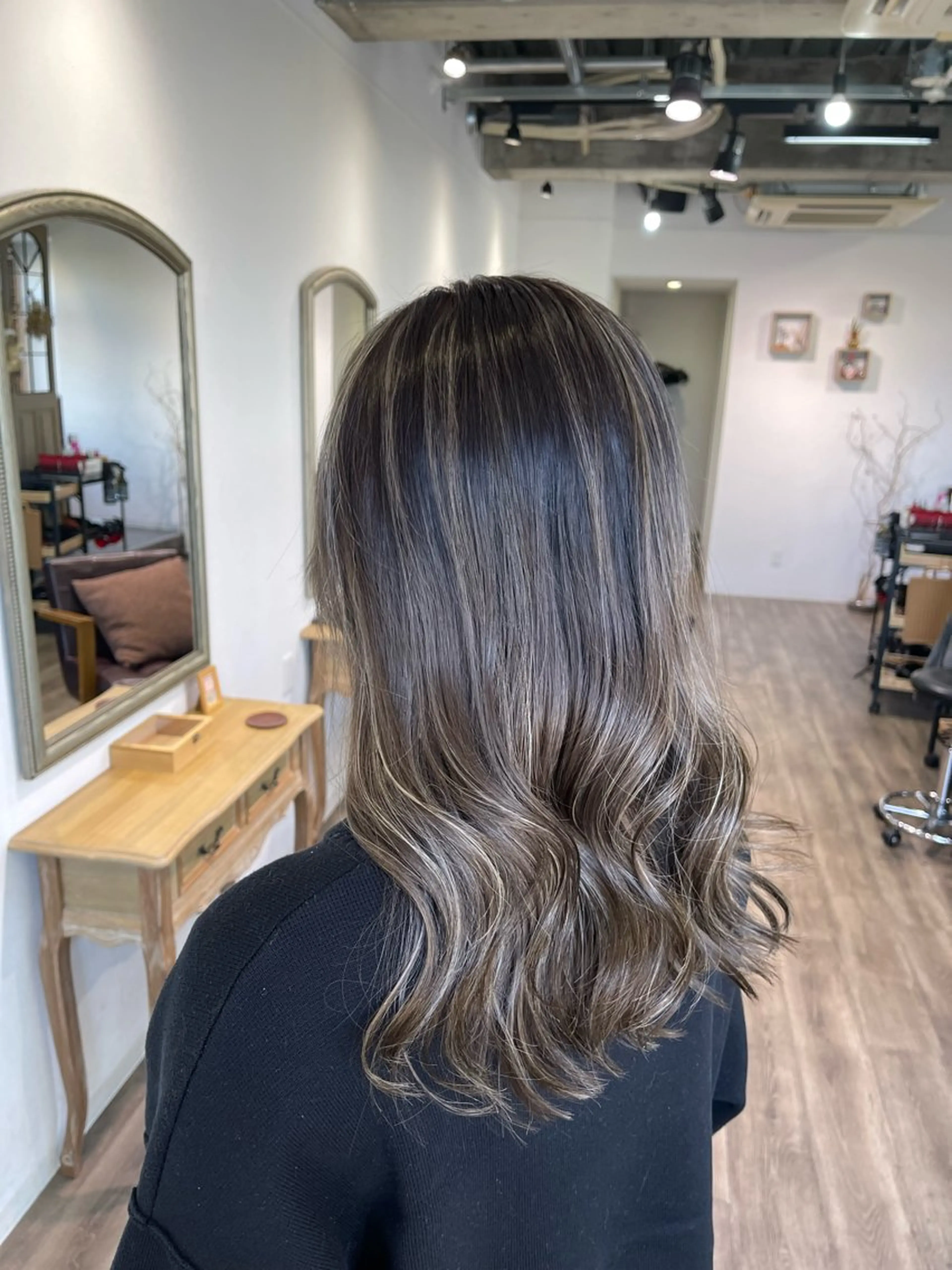 ロング カラー ヘアカラー Felice Erikaのヘアスタイル