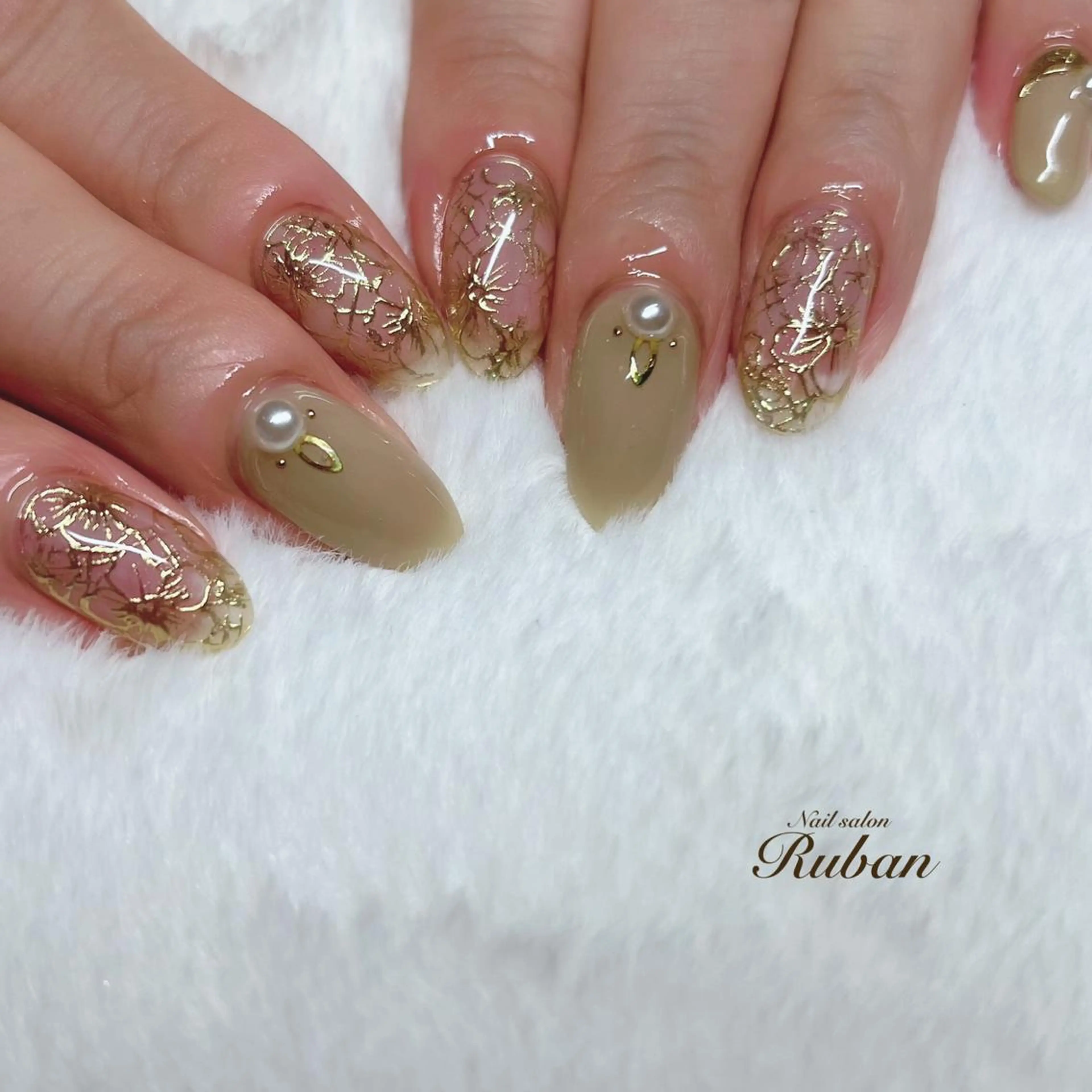 ネイル フラワーネイル ミラーネイル Nail salon Rubanのネイルデザイン