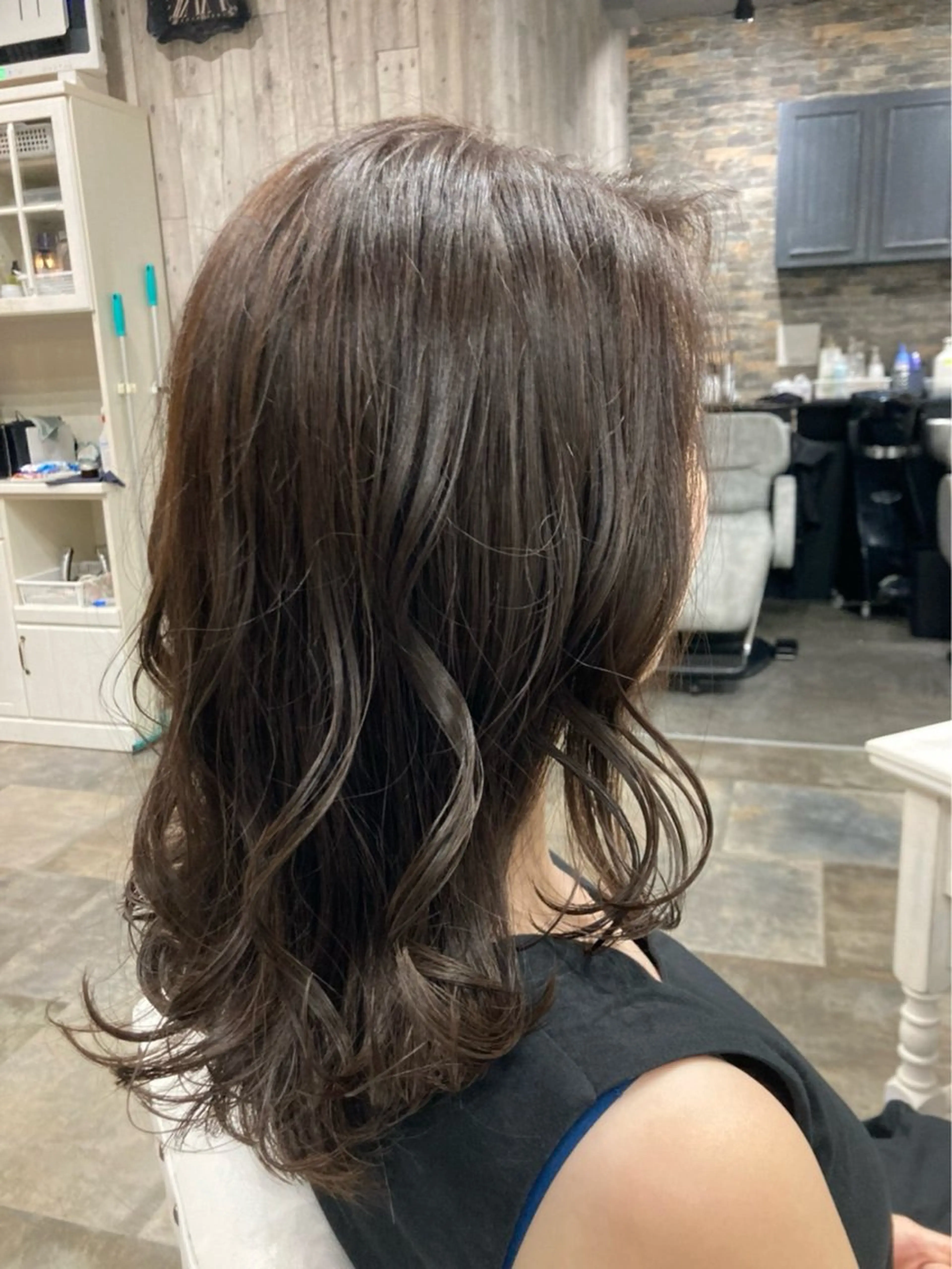 ミディアム ボブレイヤー ミディアムパーマ ミストバング ボブ ハイライト 髪質改善/縮毛矯正/ 美髪/個室/ハラのヘアスタイル