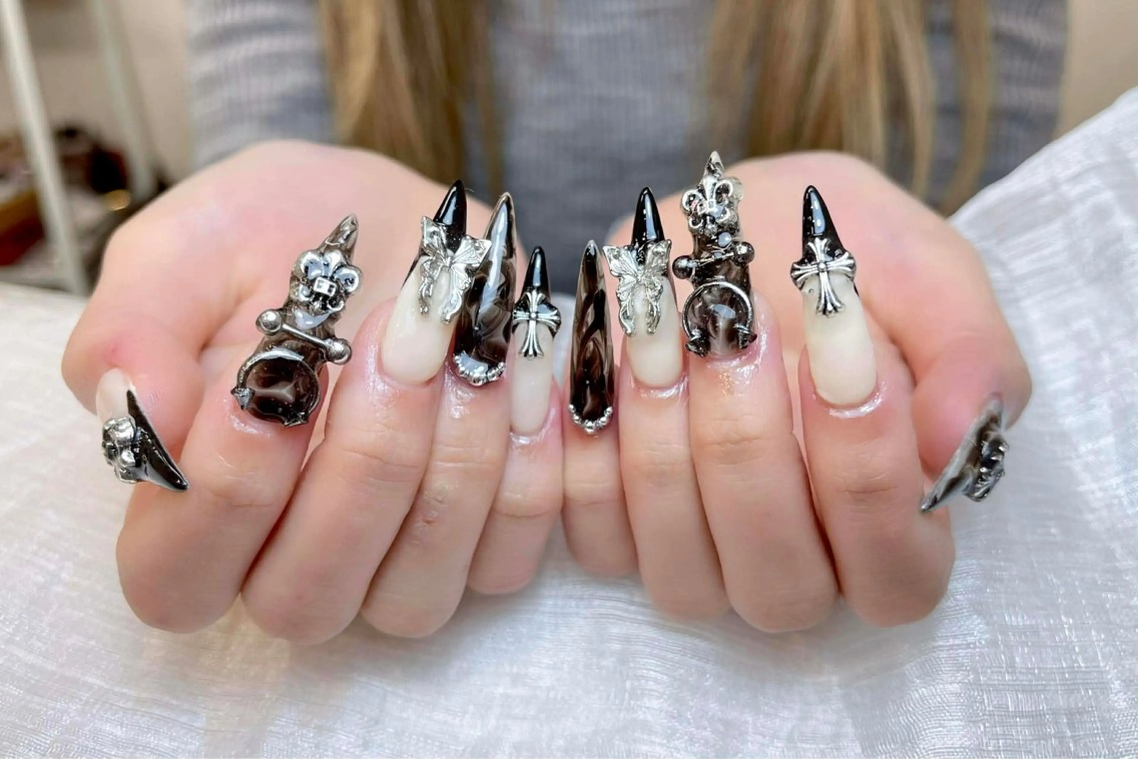 ネイル アートネイル 成人式 ジェルネイル ニュアンスネイル 夏ネイル ハンドネイル Jenn Nail Salonのネイルデザイン