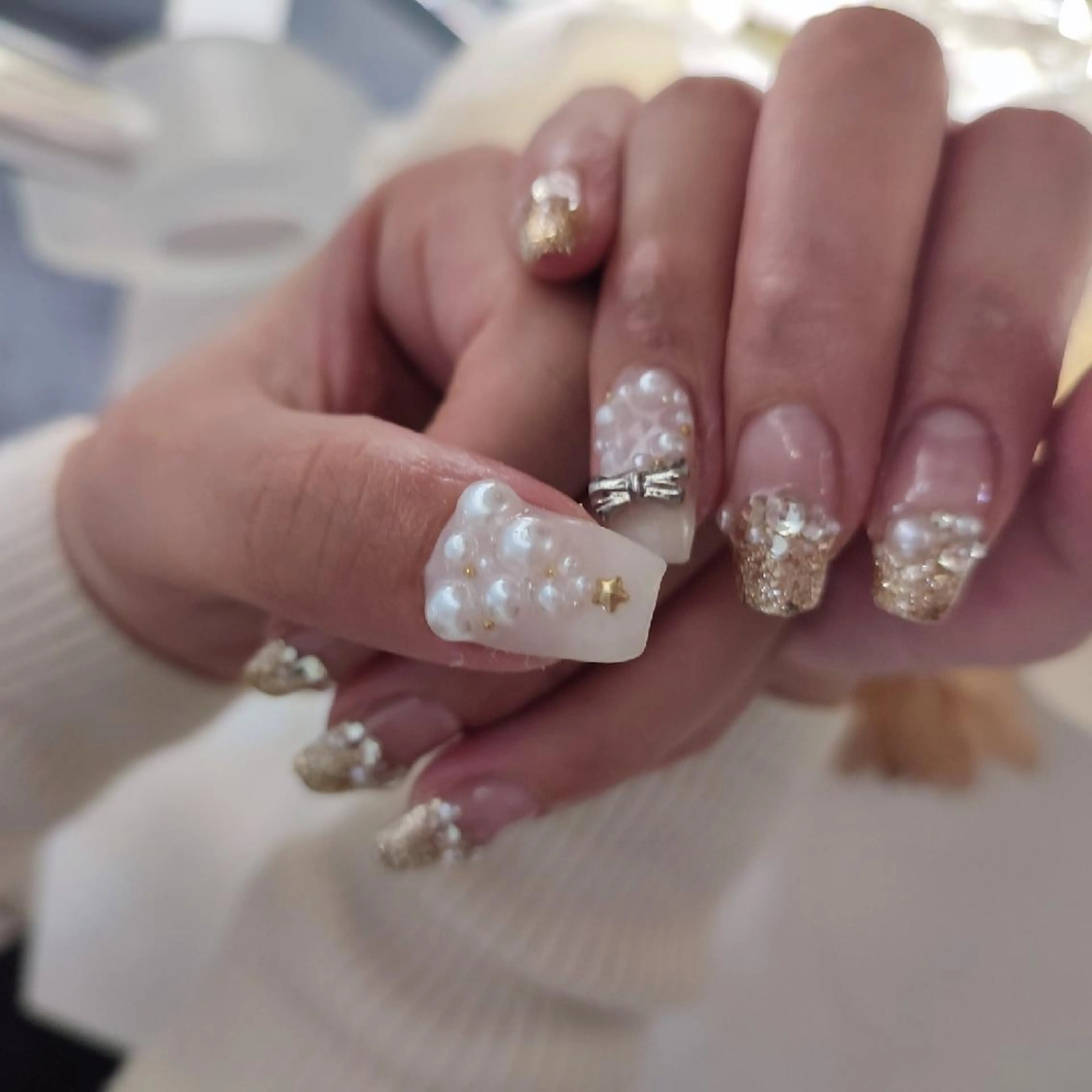 ネイル ハンドネイル RUNWAY 　　の眉毛・アイブロウイメージ