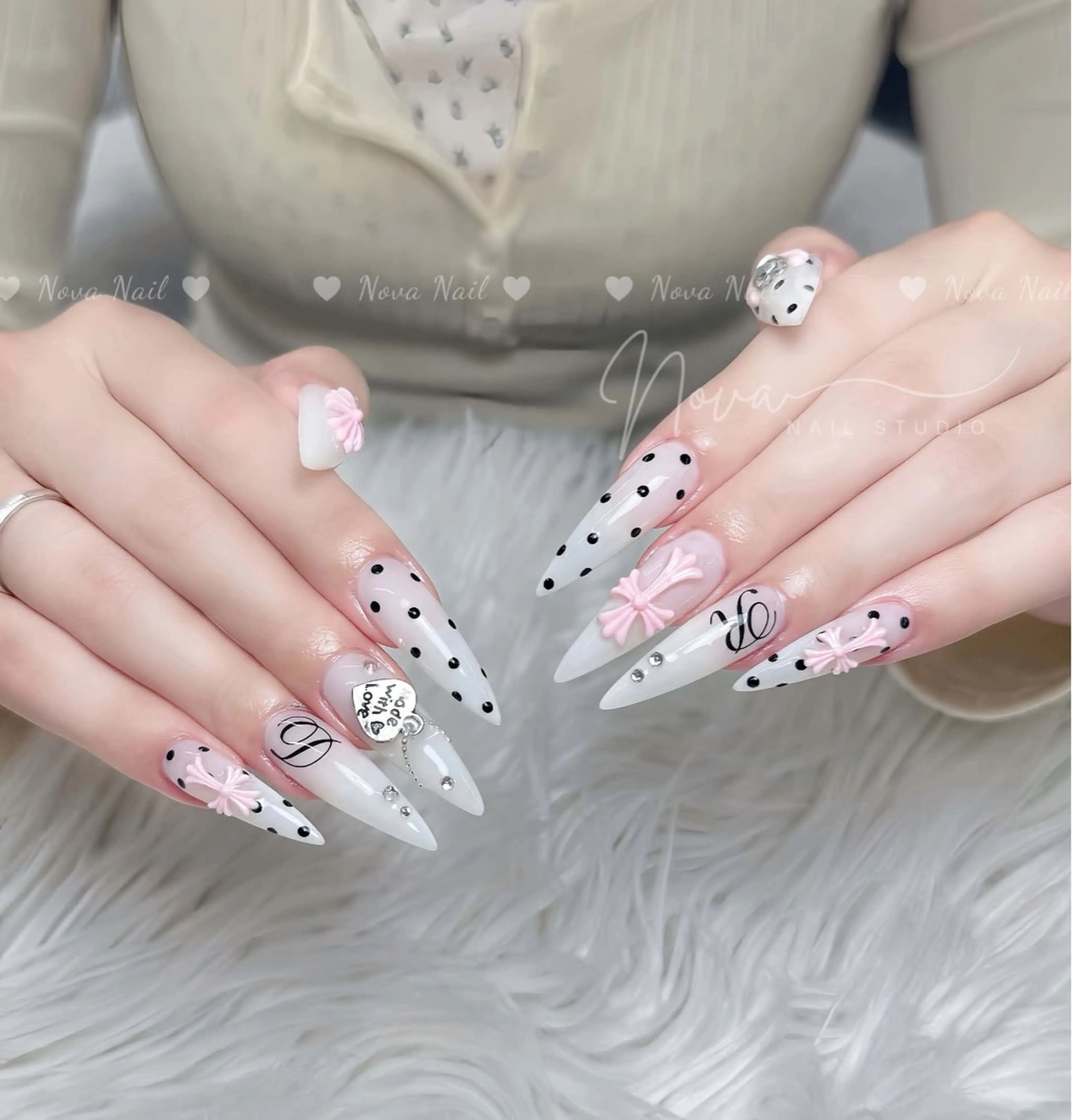 ネイル ハンドネイル ハンドケア Nova Nail Nambaのネイルデザイン