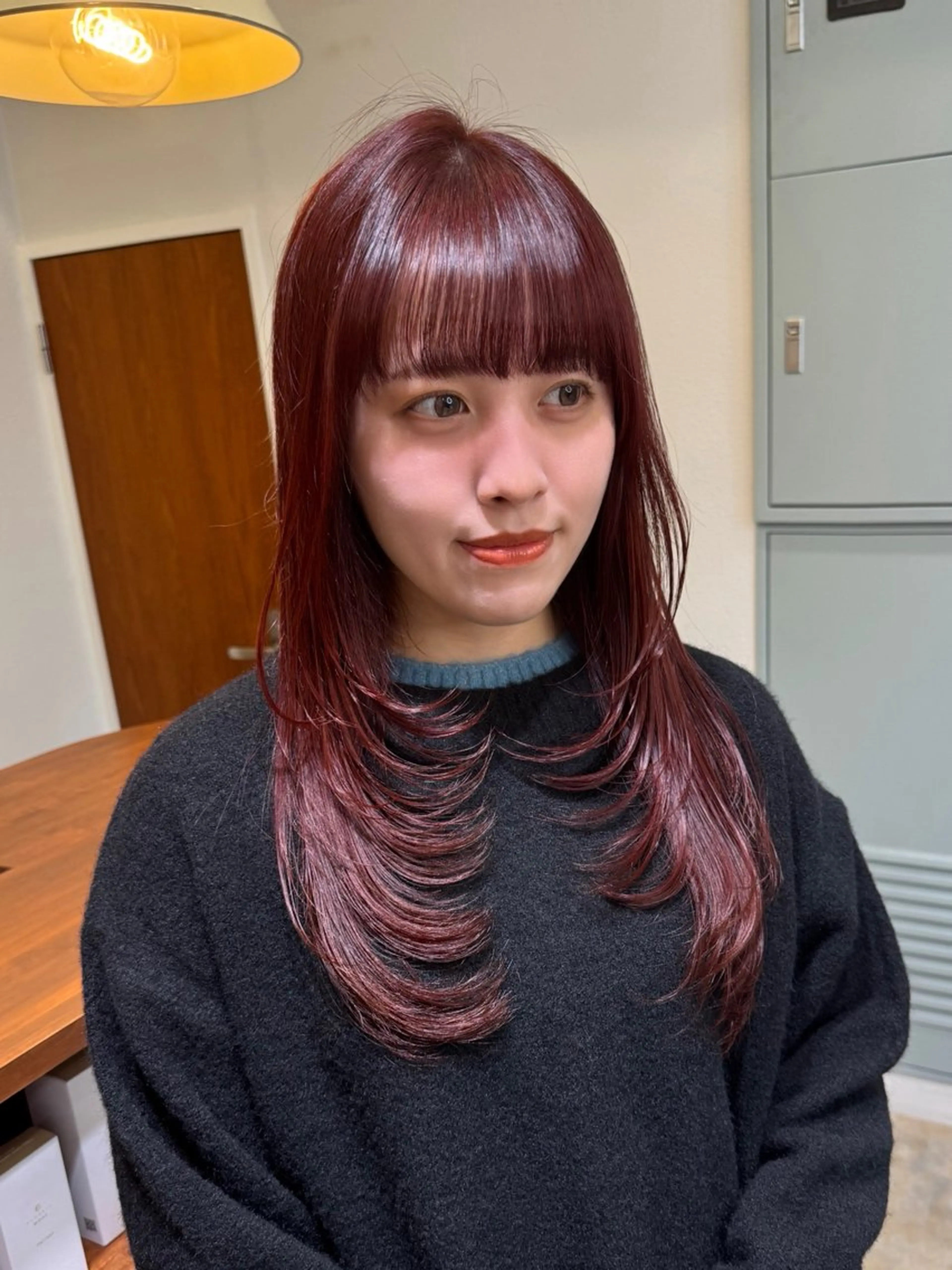 セミロング カラー 小堺 瑞姫のヘアスタイル