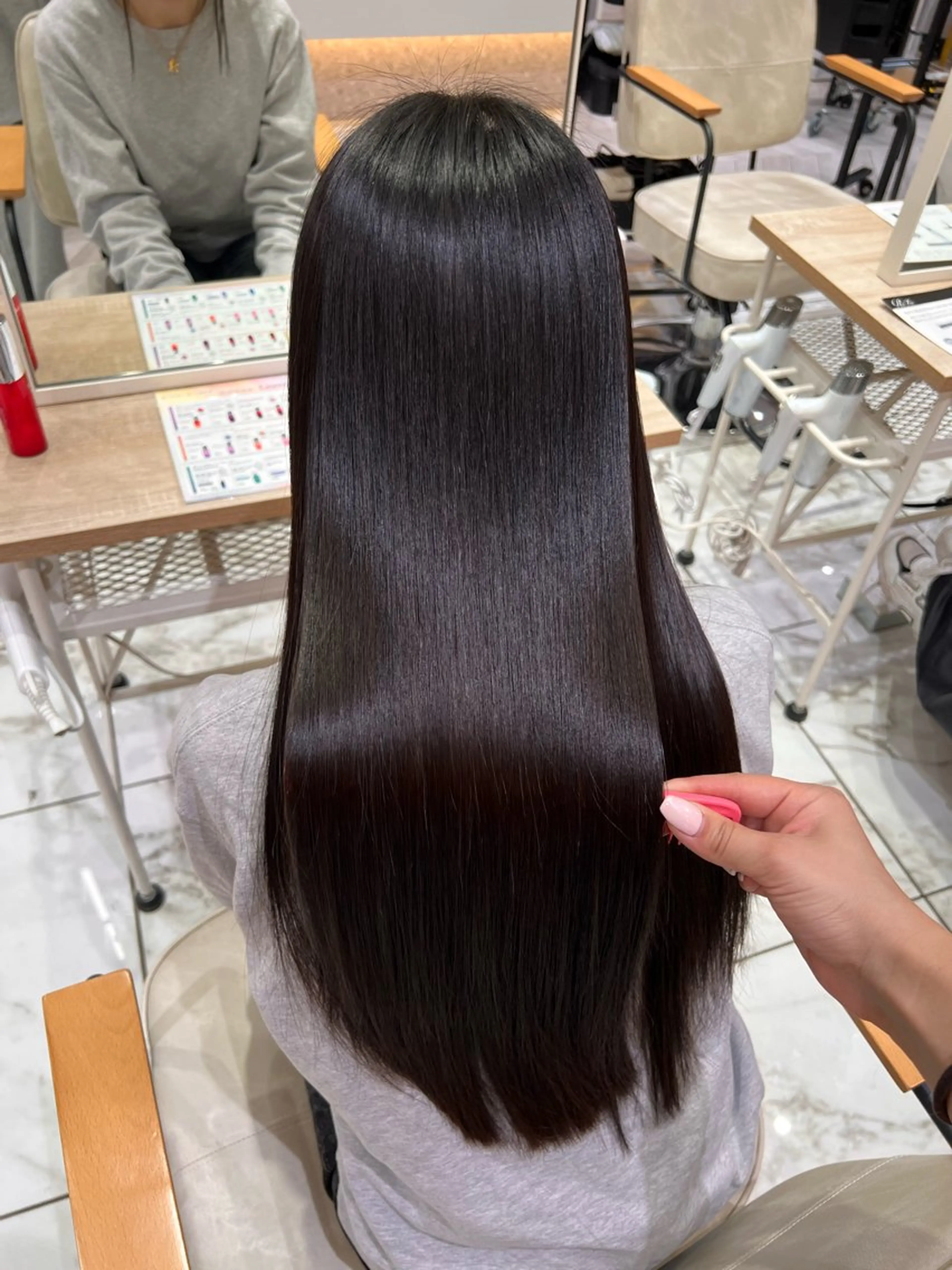 ロング 酸性ストレート カット 縮毛矯正 酸性ストレート人気 No,1/カスミ🩰のヘアスタイル