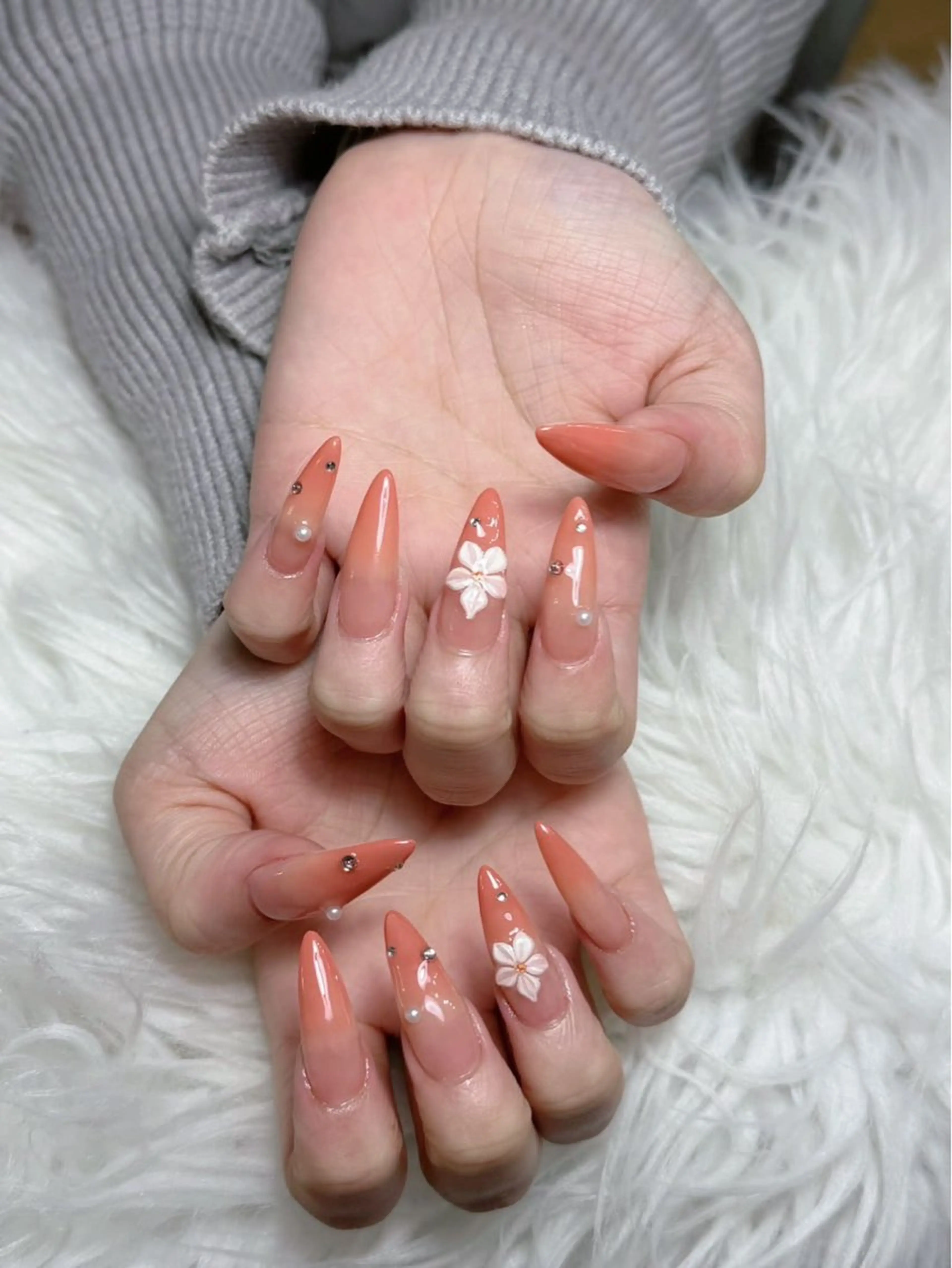 ネイル ハンドネイル T.Lee Nail Lilyのネイルデザイン
