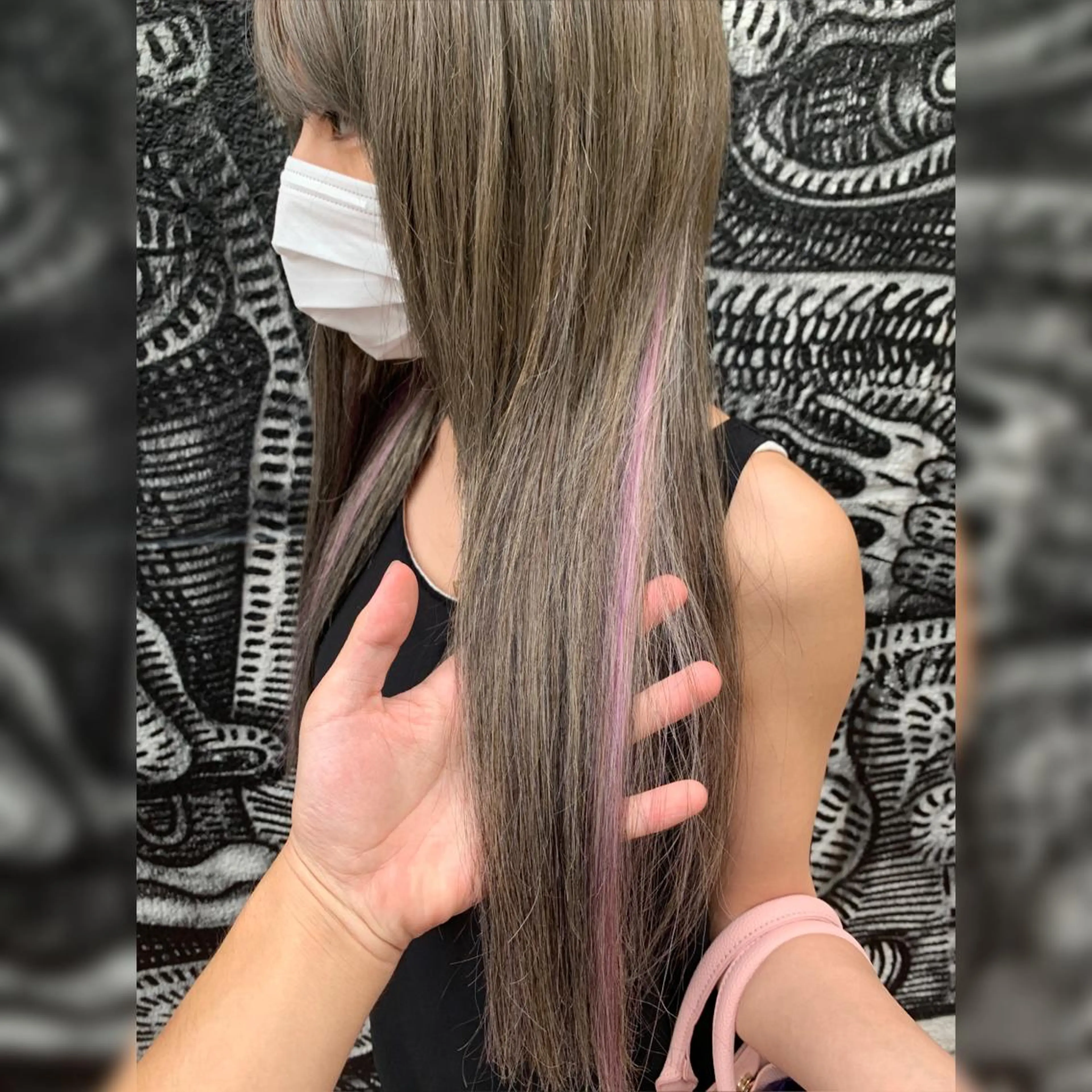 ロング カラー ヘアアレンジ 編み込みエクステ ブリーチ メッシュ エクステ 🌈派手髪エクステ ブレイズ🌈ひろとのヘアスタイル
