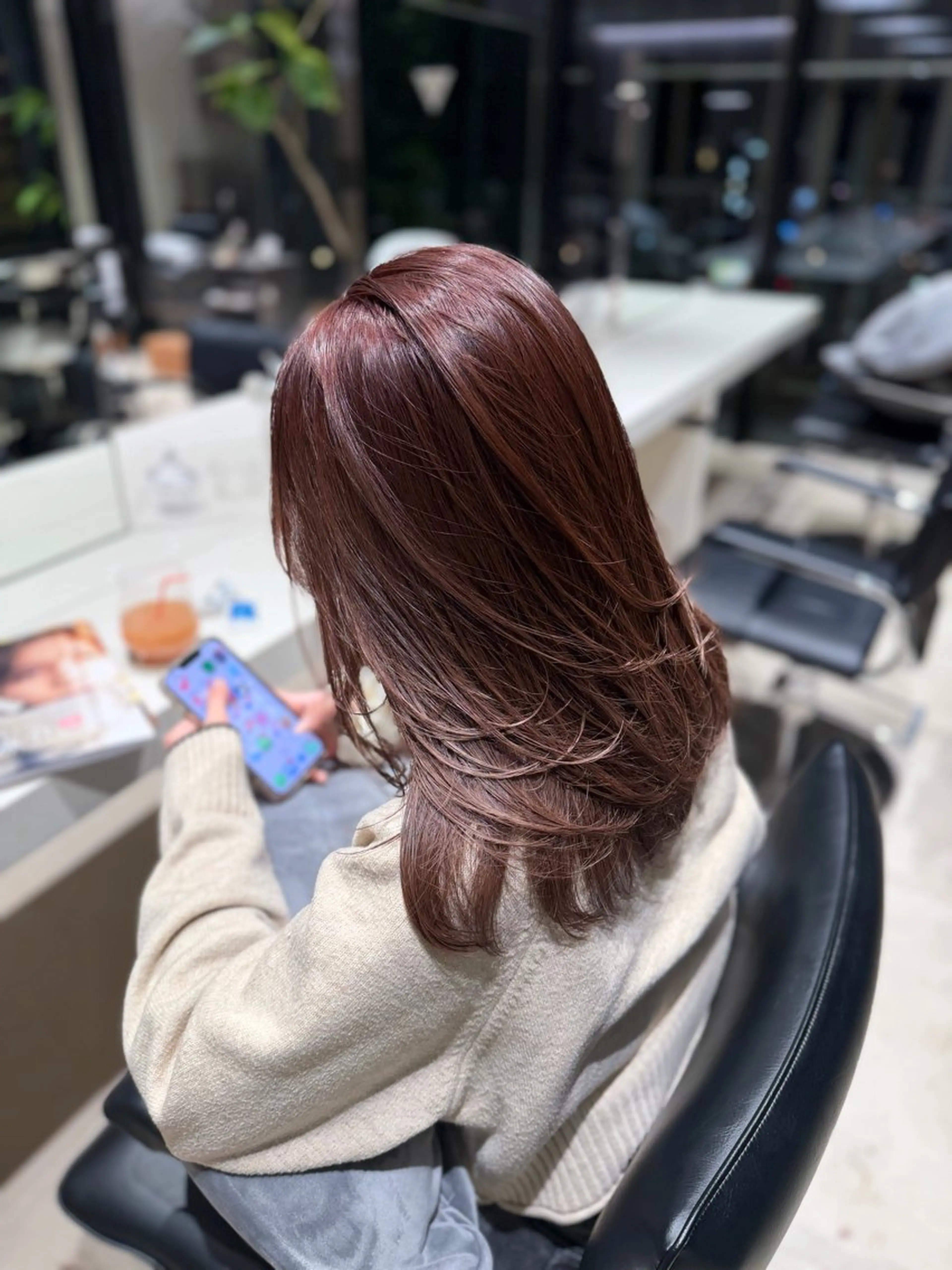 ミディアム ピンクブラウン カット ヘアカラー トリートメント 髪質改善/レイヤー 暖色/shiinaのヘアスタイル