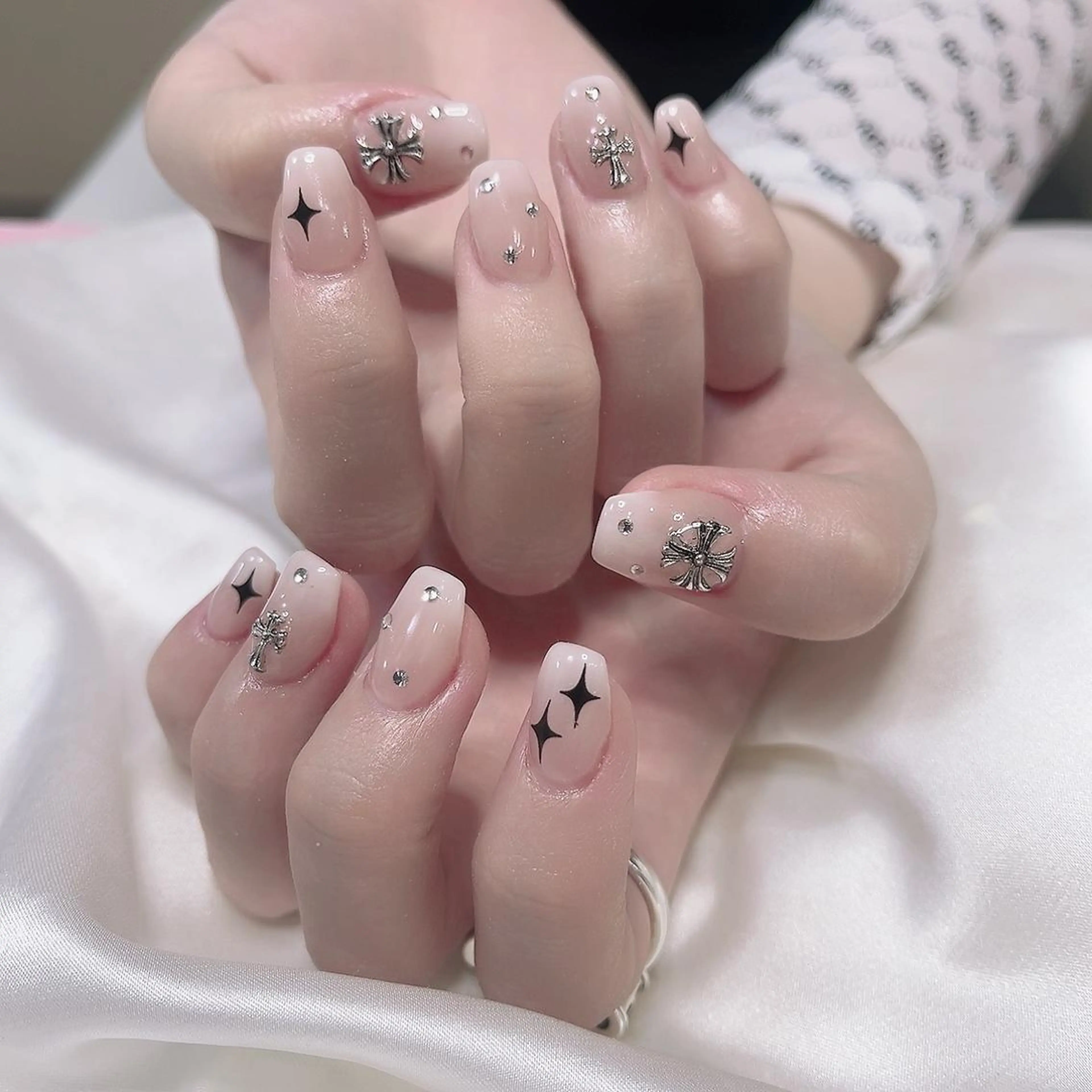 ネイル ジョリ kasumi🌹💅のネイルデザイン