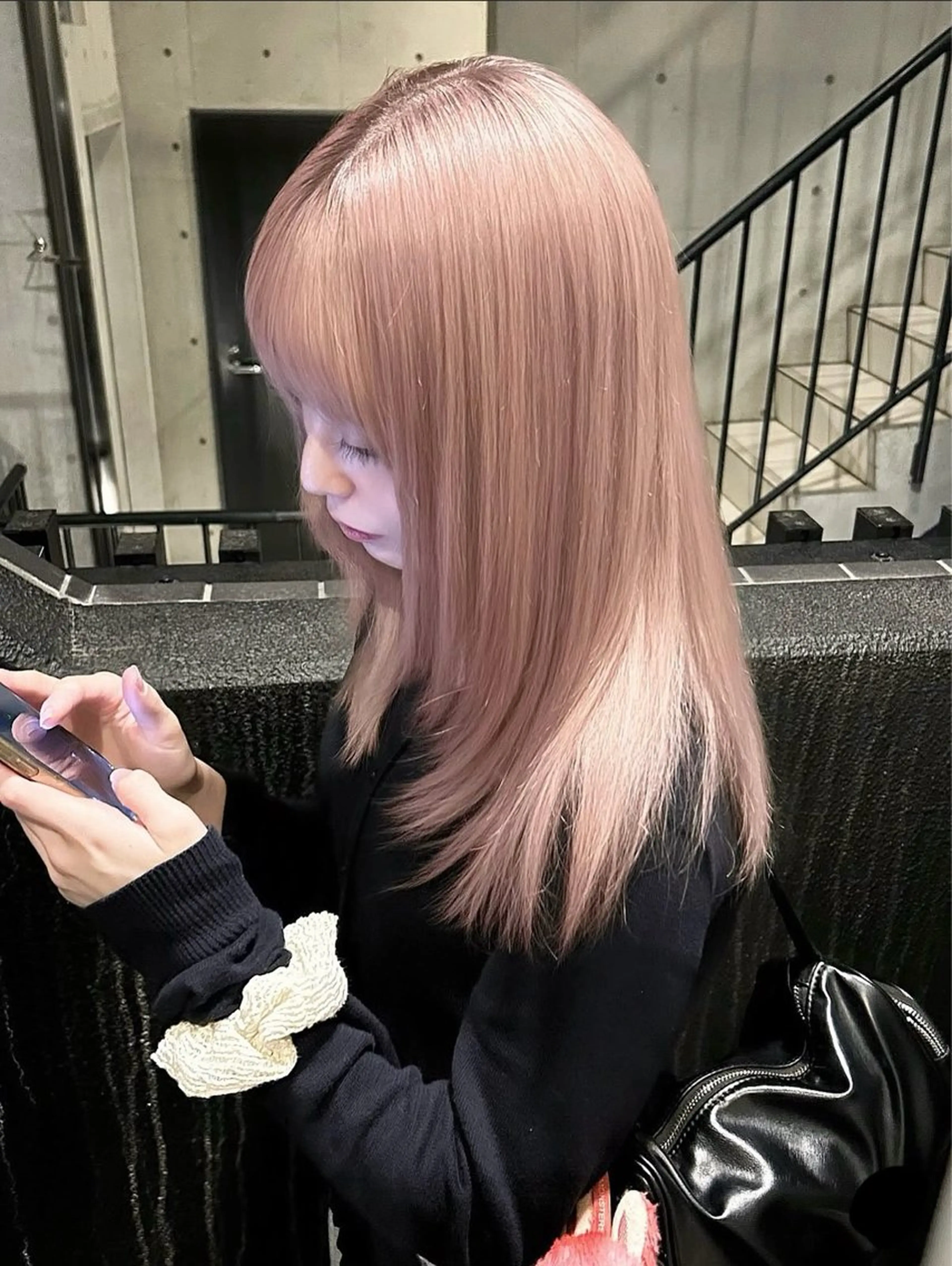 ロング カラー ヘアカラー トリートメント ヘアセット ブリーチなし🤍透明 感カラーtakutoのヘアスタイル