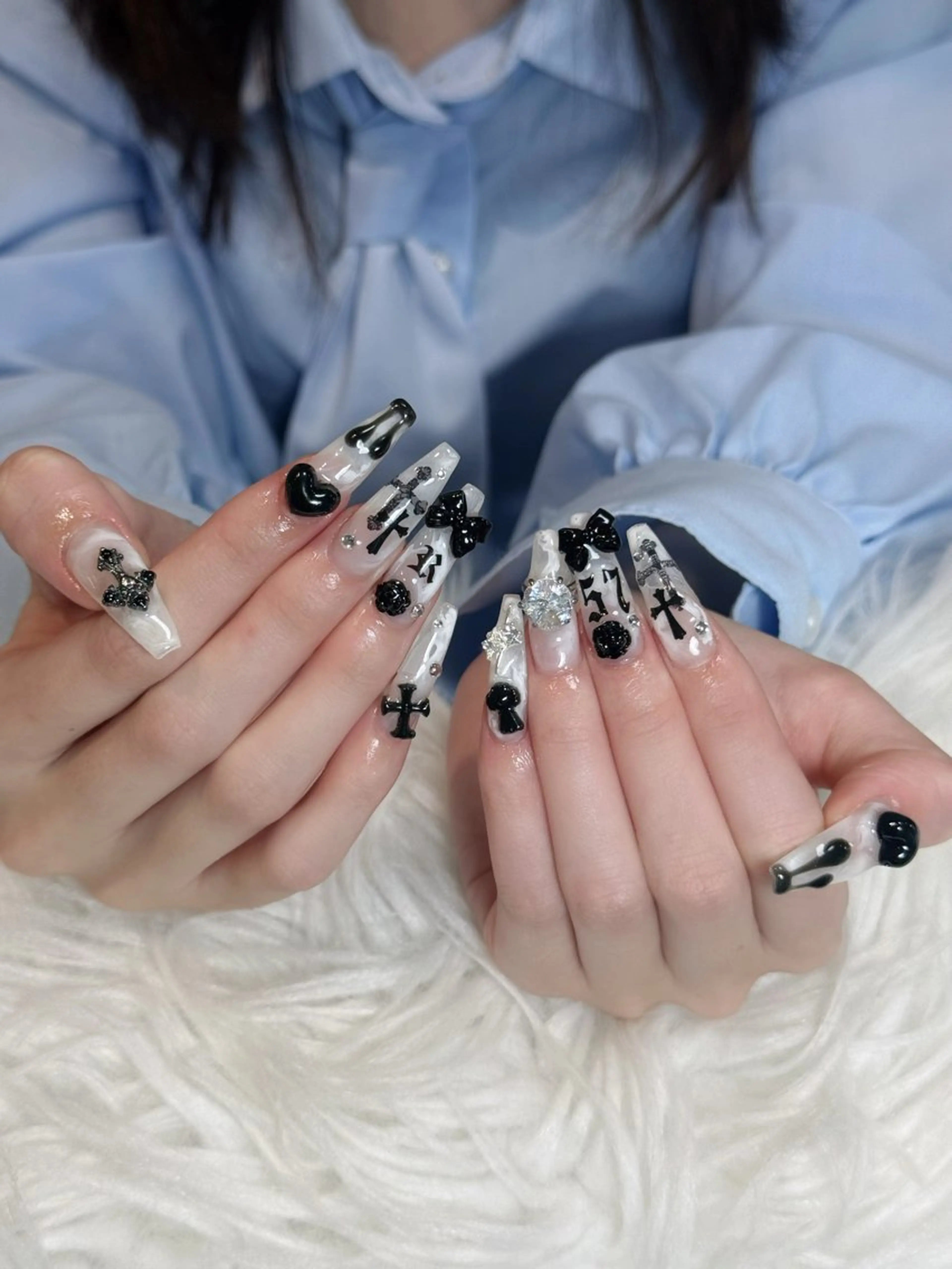 ネイル フレンチネイル ジェルネイル キラキラネイル 韓国ネイル マグネットネイル Julli NailStudioのネイルデザイン