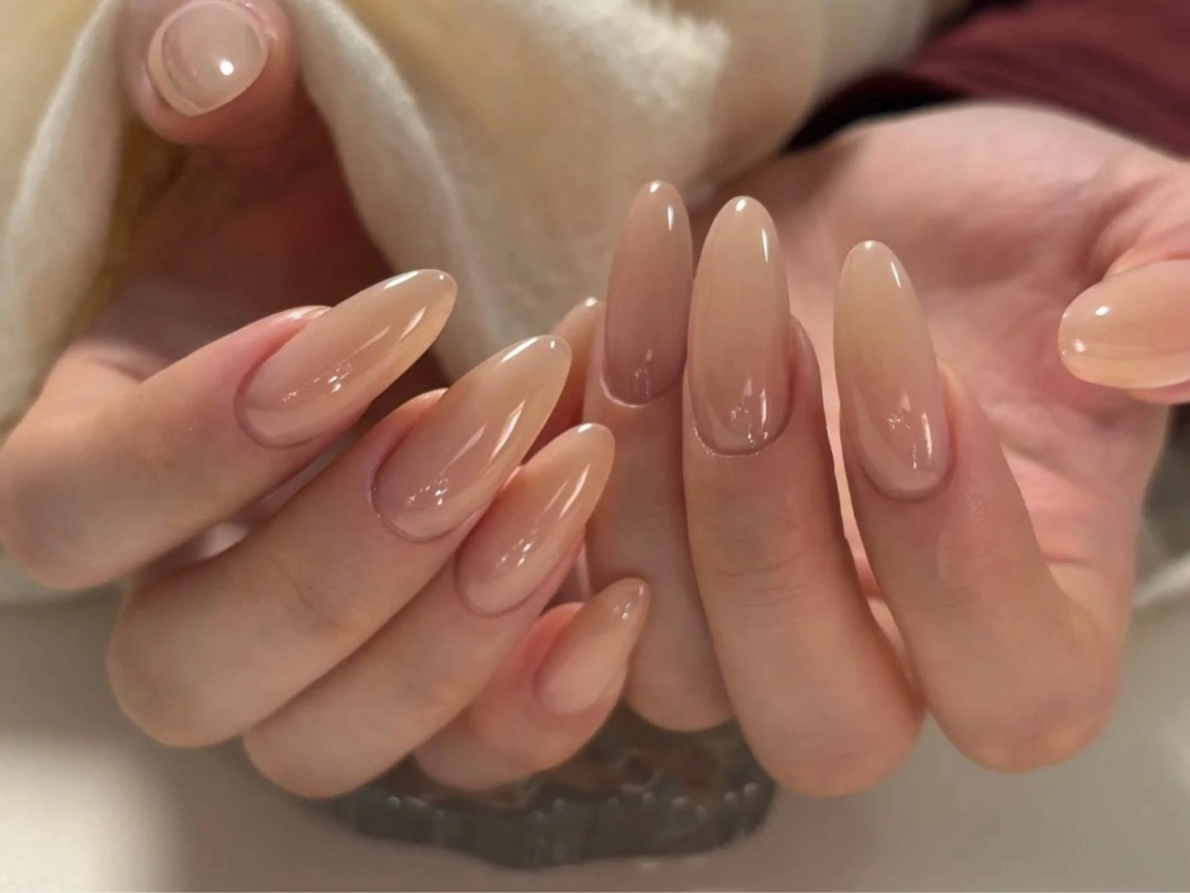 ネイル オーロラネイル 長さ出し フレンチネイル ジェルネイル ガラスフレンチ ハンドネイル Rela・S NAILのネイルデザイン