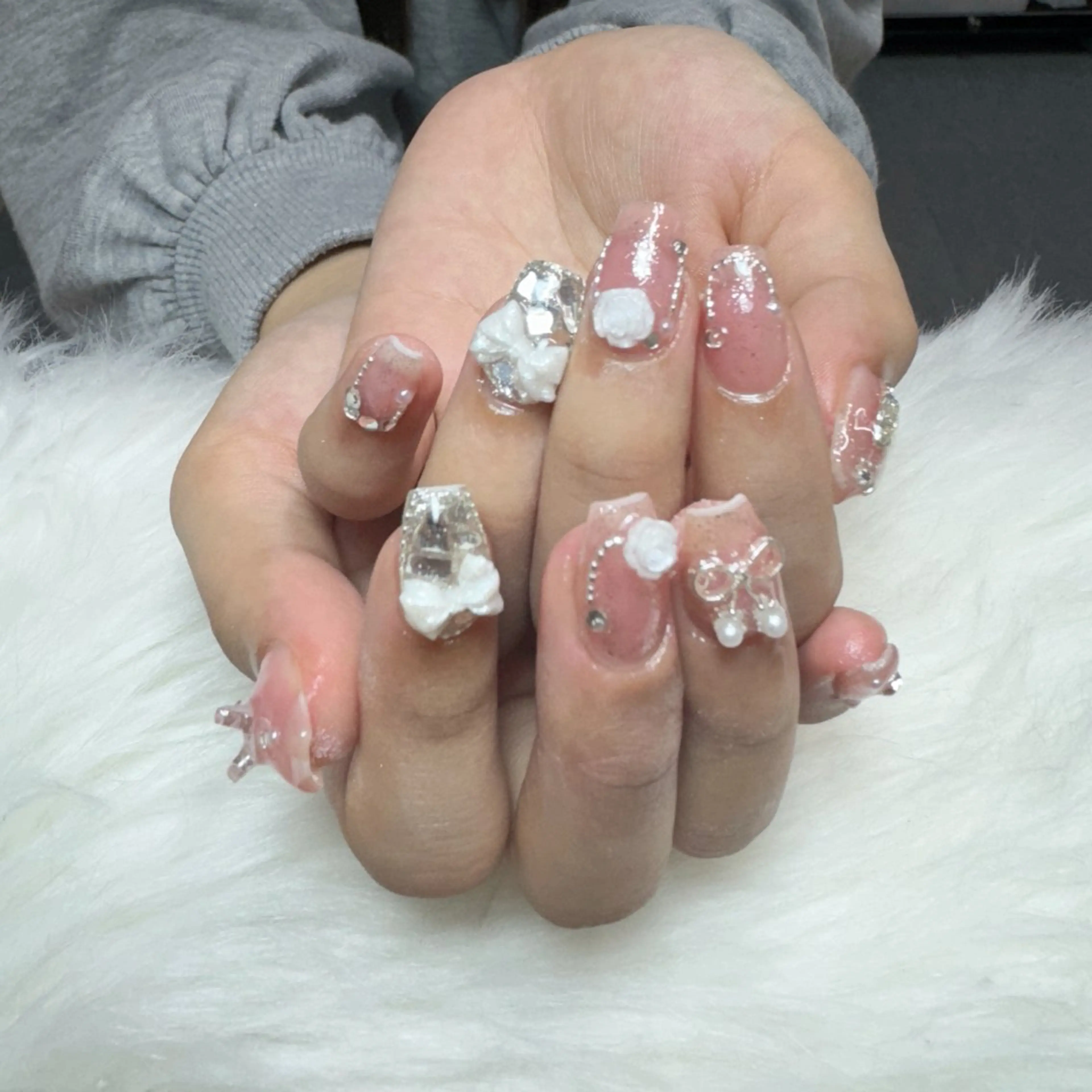 ネイル ハンドネイル 🎀nana🫧 ワンホンネイル🎀のネイルデザイン