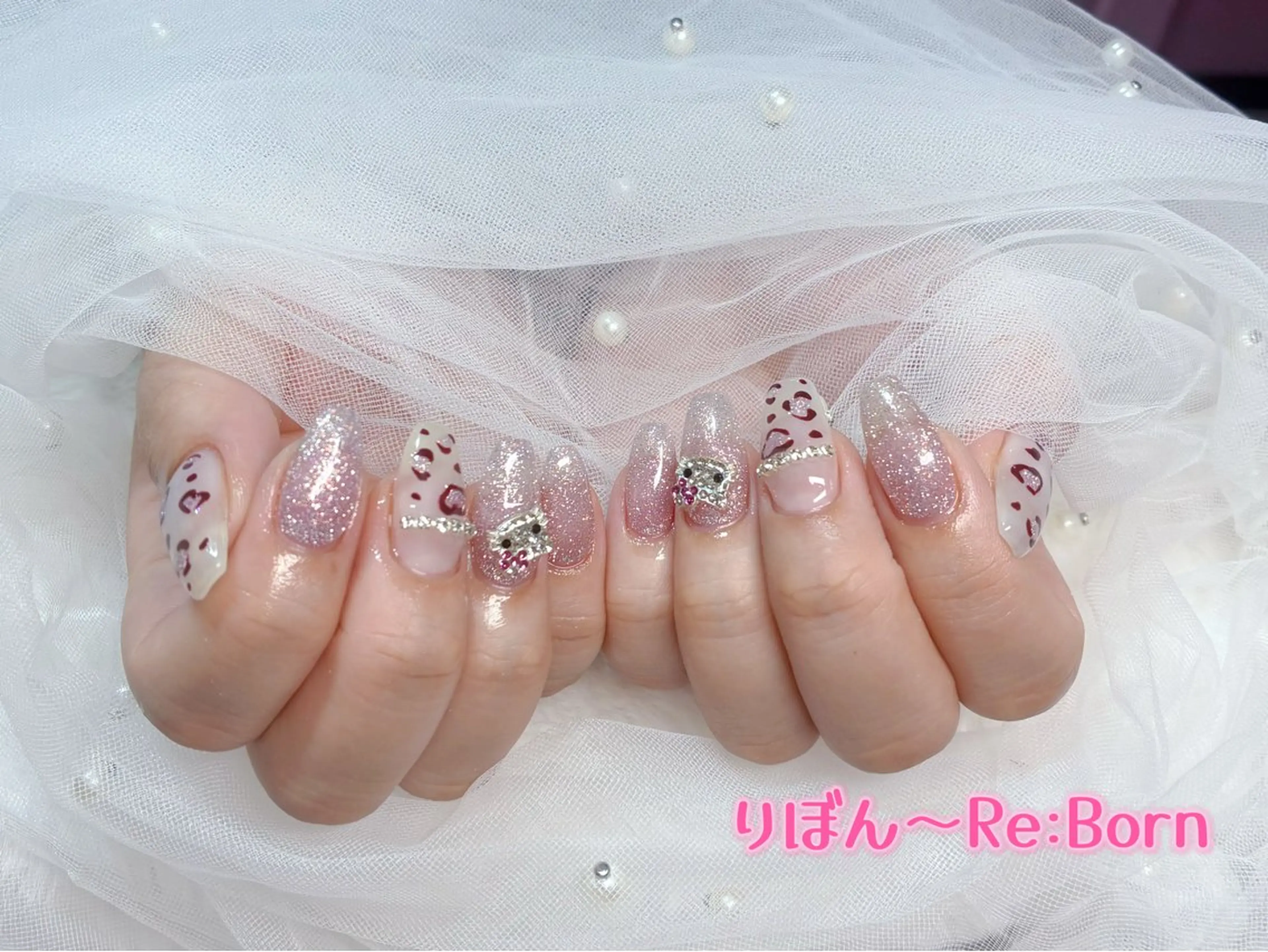 ミディアム ハンドネイル りぼん Re:Bonrのネイルデザイン