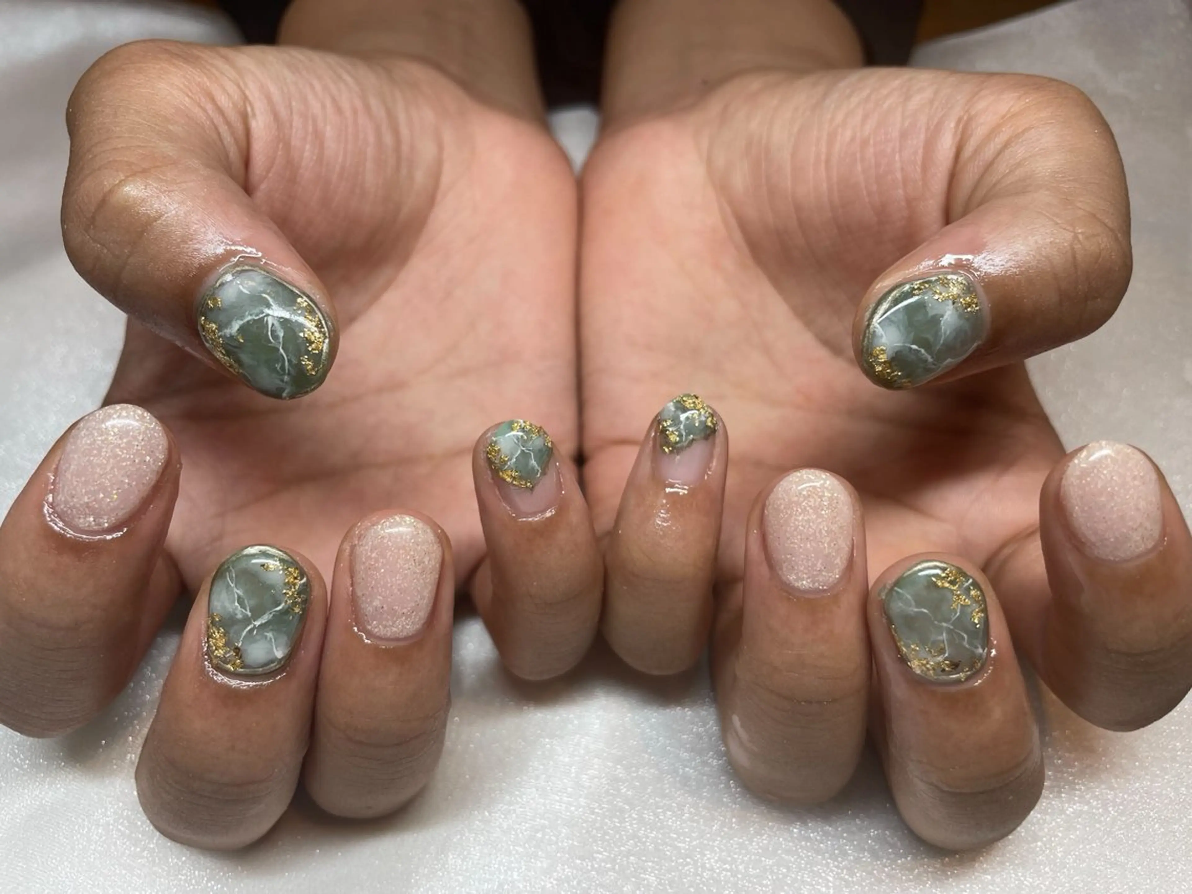 ネイル 大理石ネイル(マーブル) ニュアンスネイル ハンドネイル 谷口 空心のネイルデザイン