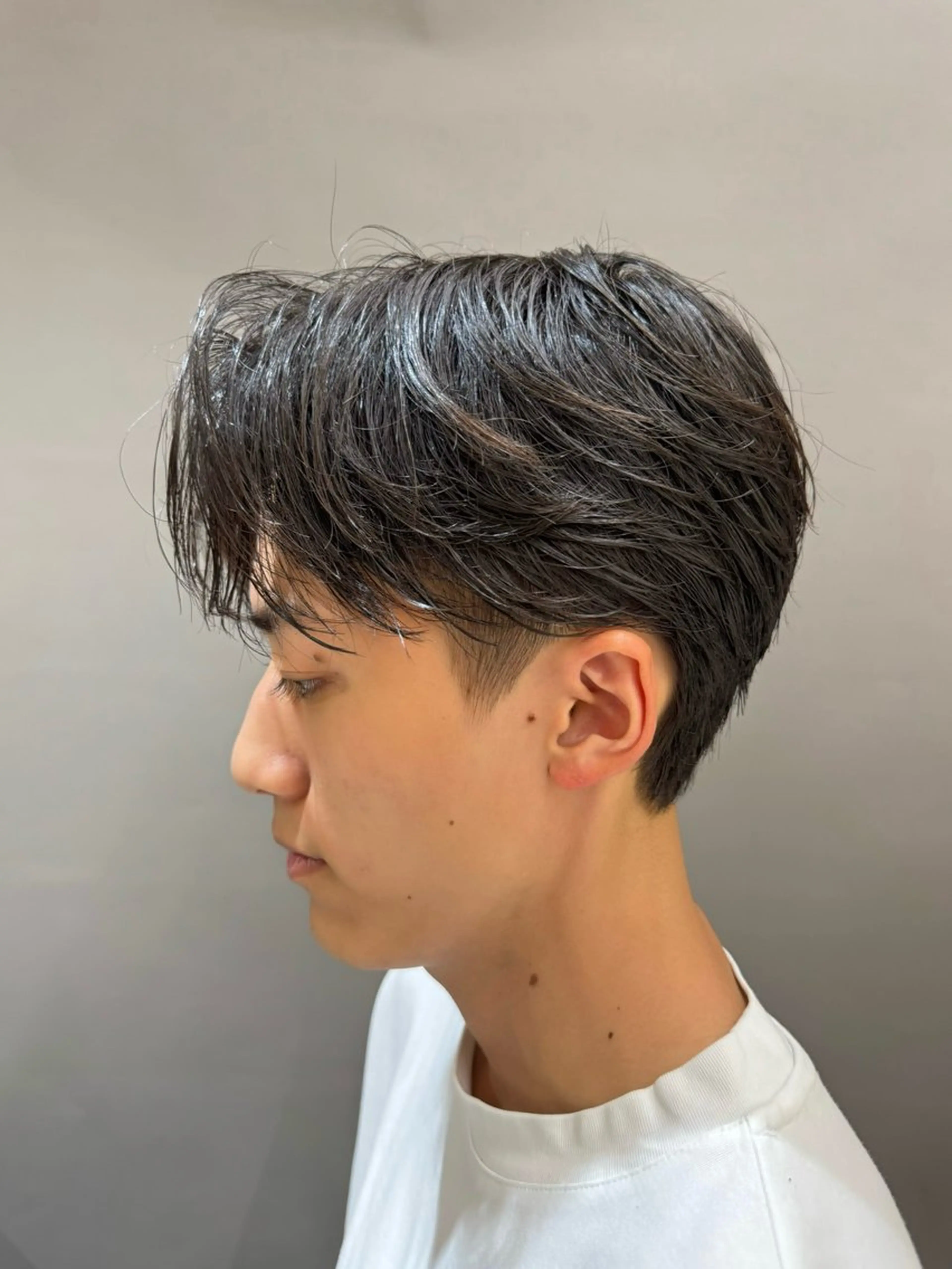 ショート パーマ メンズ センターパート メンズパーマ ニュアンスパーマ 横浜/レイヤー/ カネコのヘアスタイル