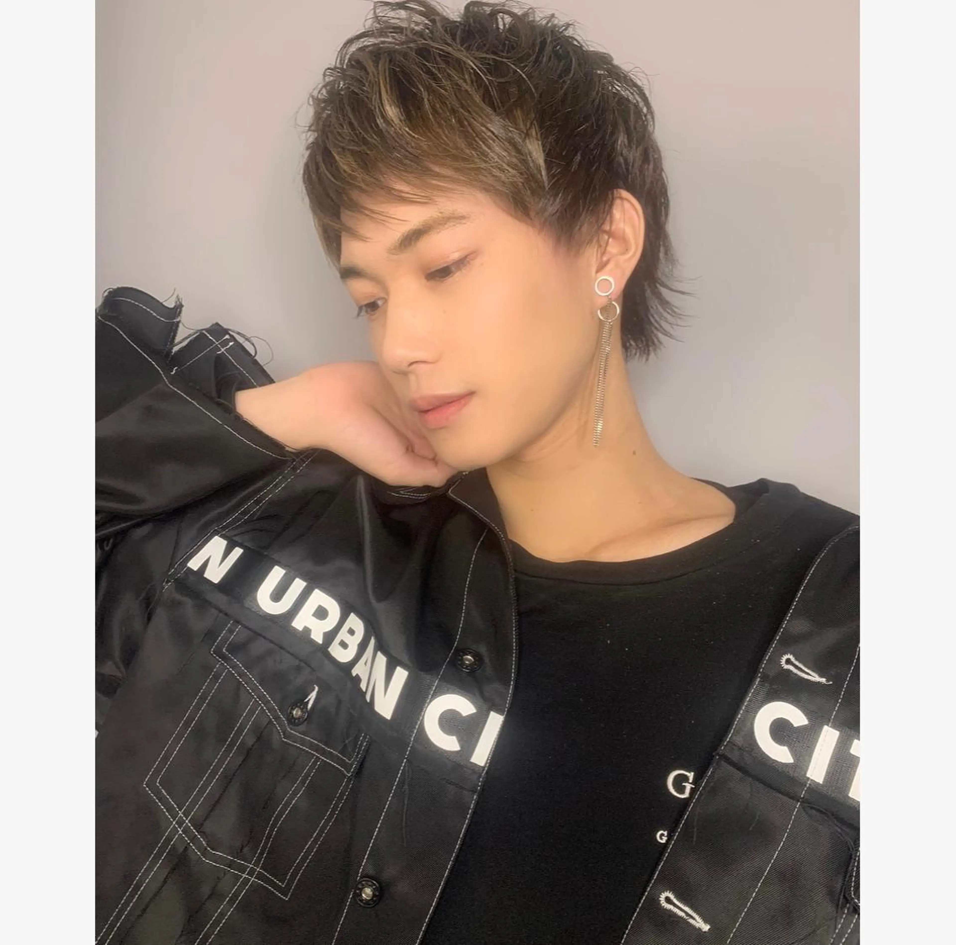 メンズ カット ヘアカラー トリートメント 💙美髪救世主💙 関華蓮のヘアスタイル