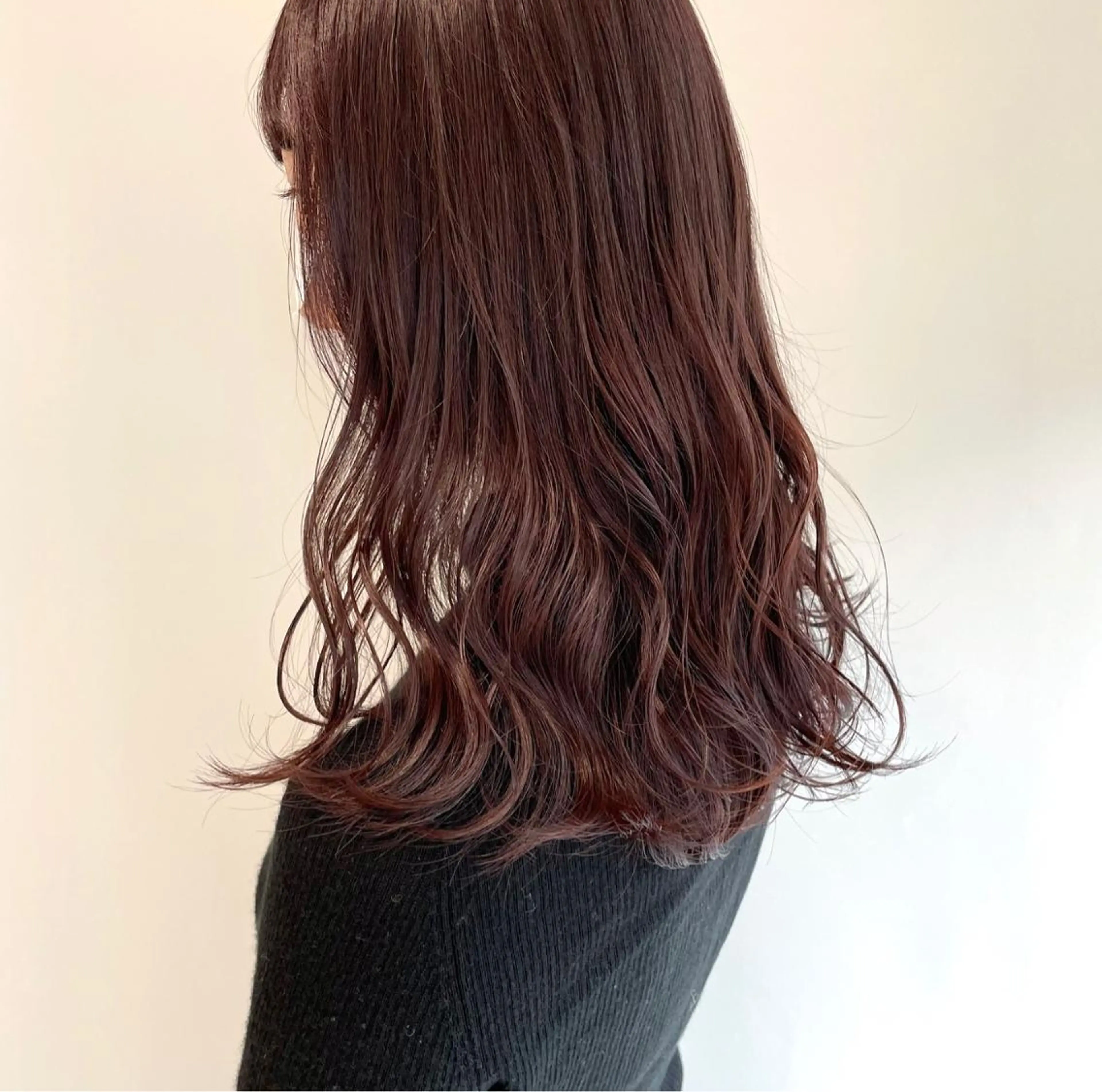 カラー 山口 莉奈のヘアスタイル