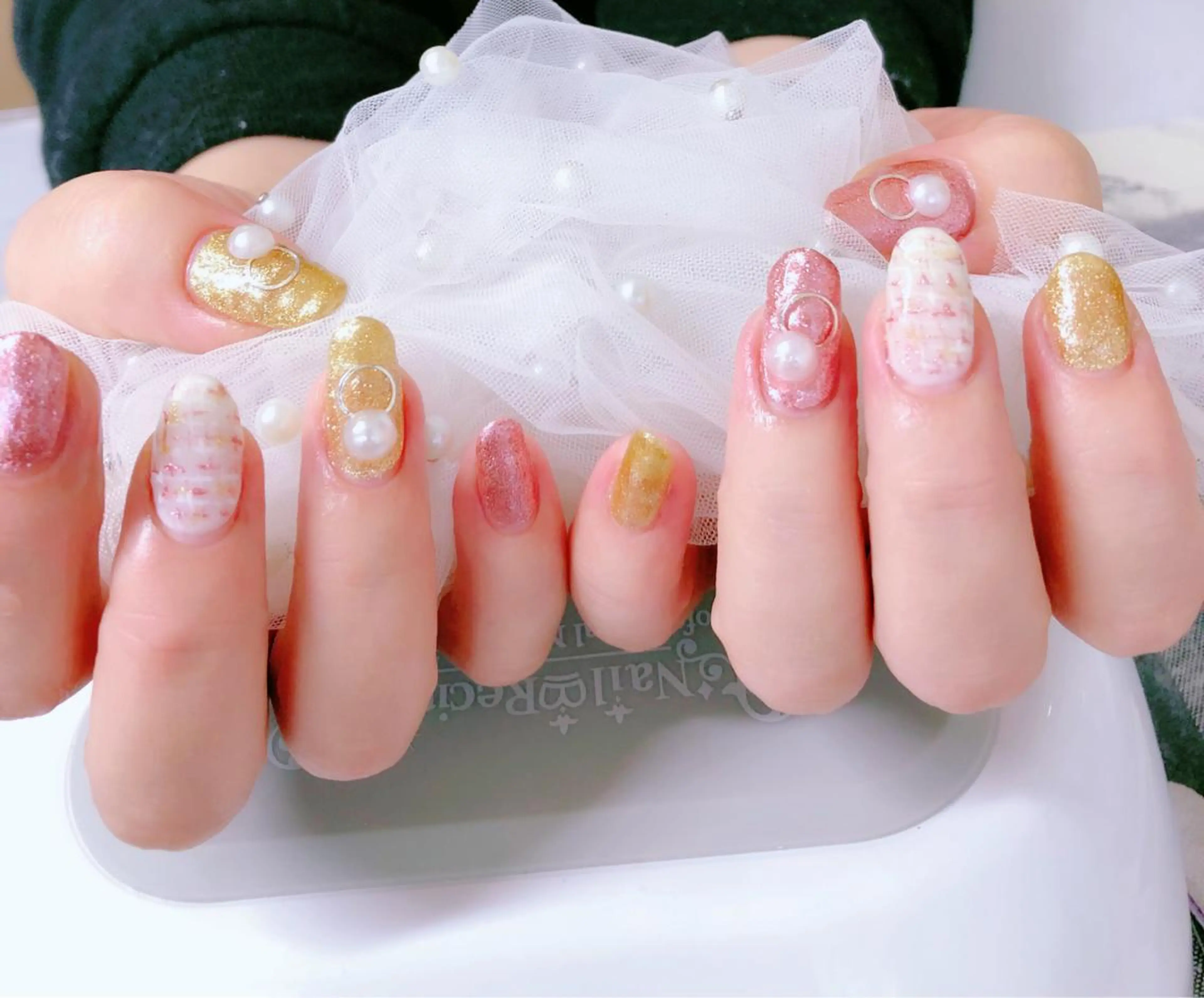 ネイル ハンドネイル マジック ミラーのネイルデザイン