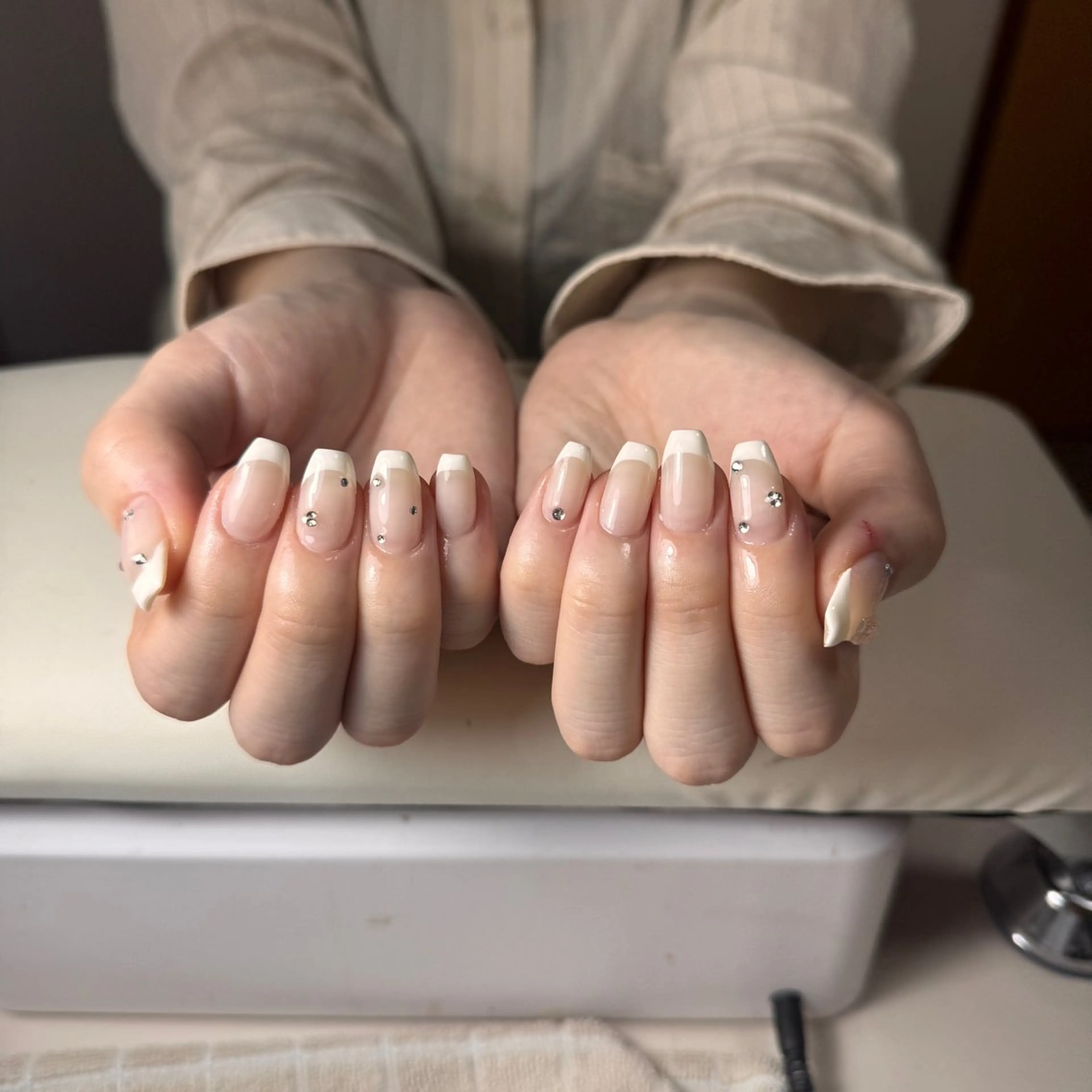 ネイル チークネイル フレンチネイル グラデーション 韓国ネイル マグネットネイル ハンドネイル Hana Nailのネイルデザイン