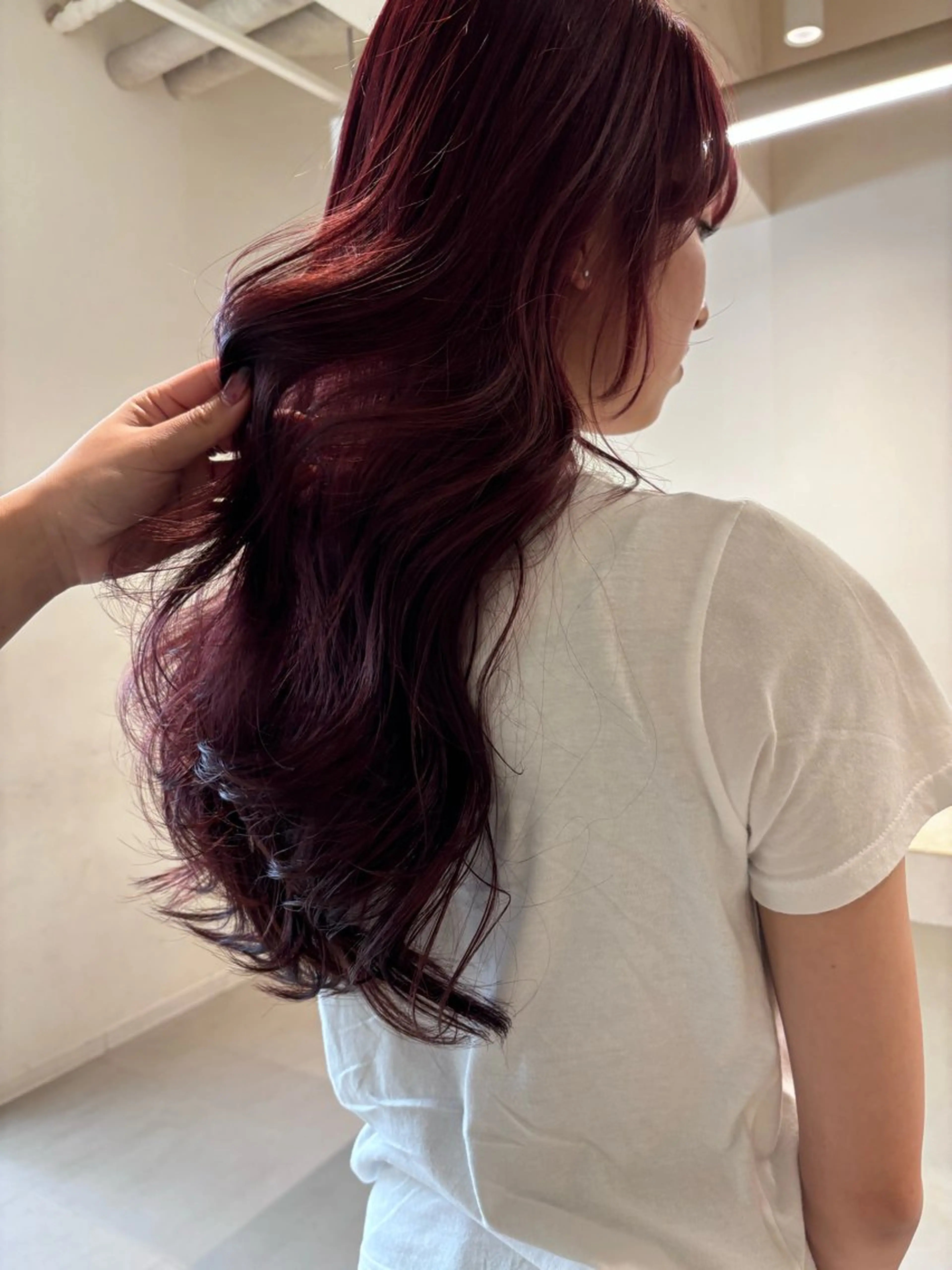 ロング カラー ' RYOKAのヘアスタイル