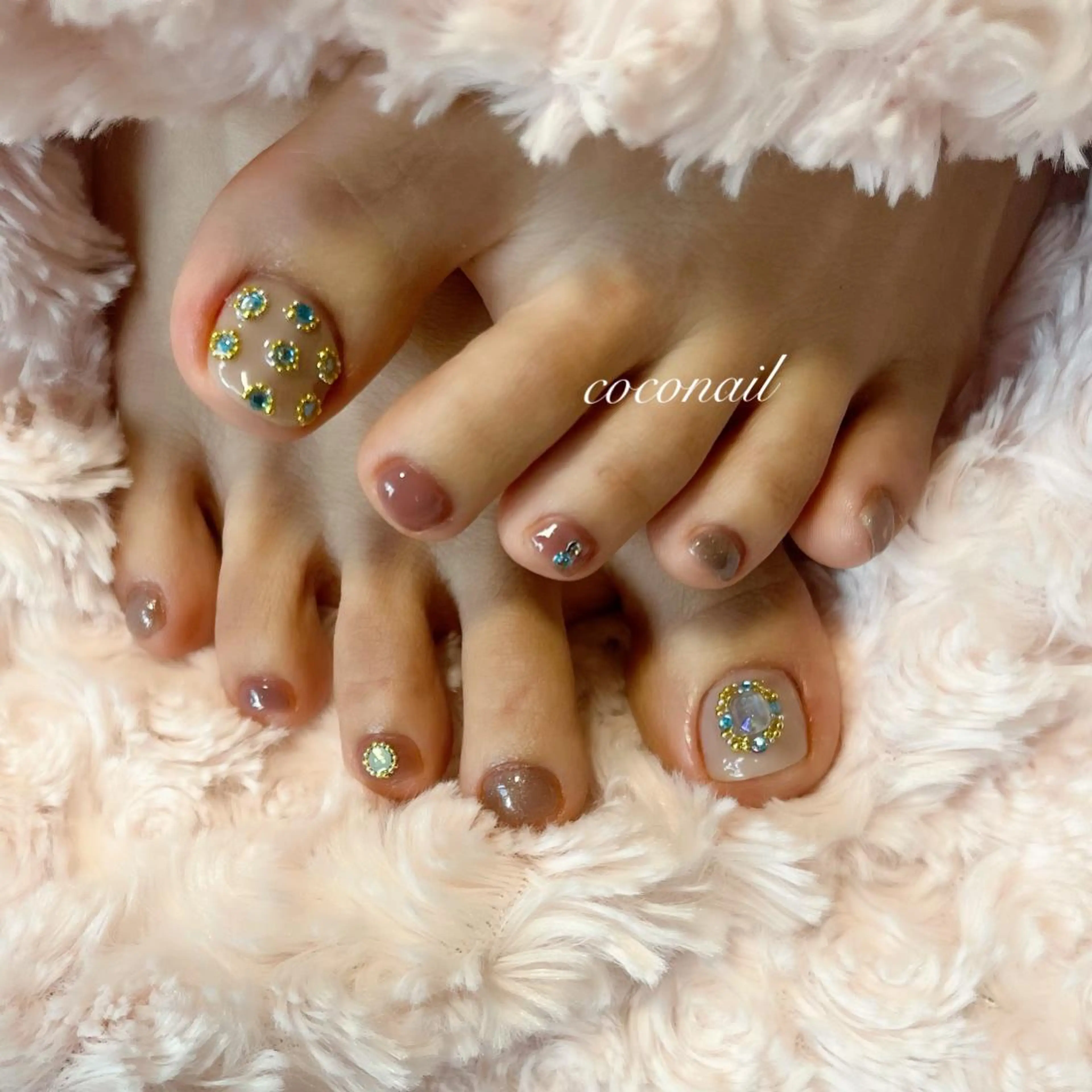 ネイル キラキラネイル nail.eye cocoのマツエク・マツパデザイン