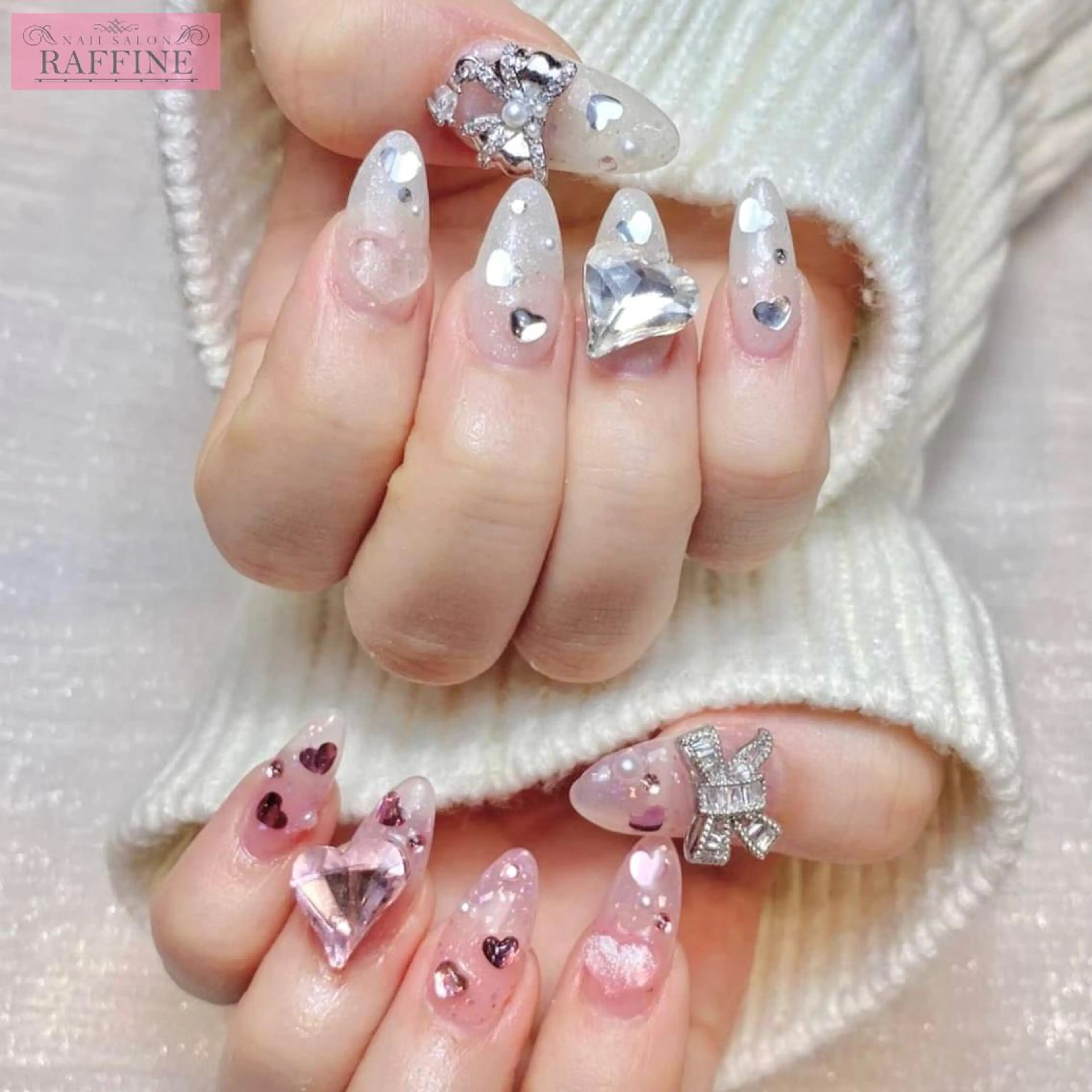 ネイル RAFFINE haru🦋🩵のネイルデザイン