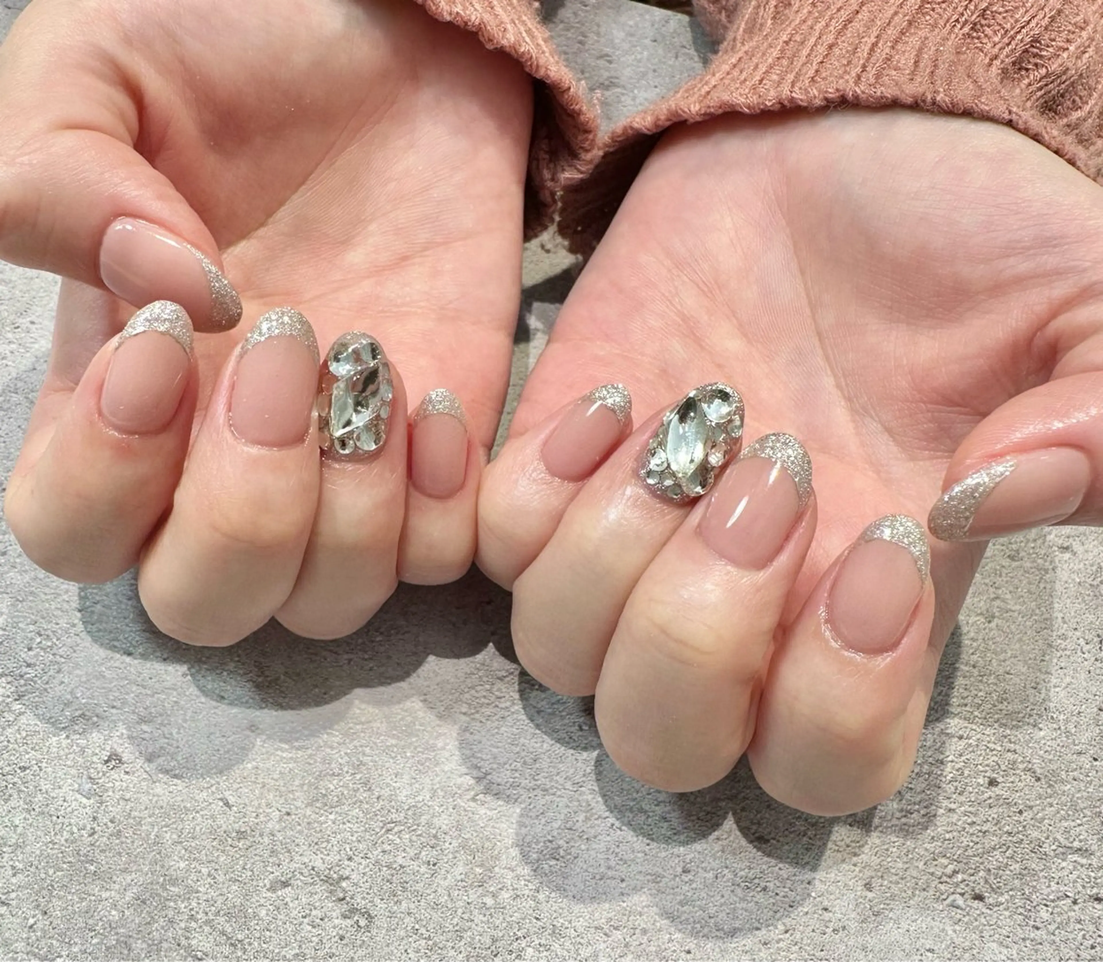 ネイル フレンチネイル ラメ(グリッター) ハンドネイル 入山 聡美のネイルデザイン