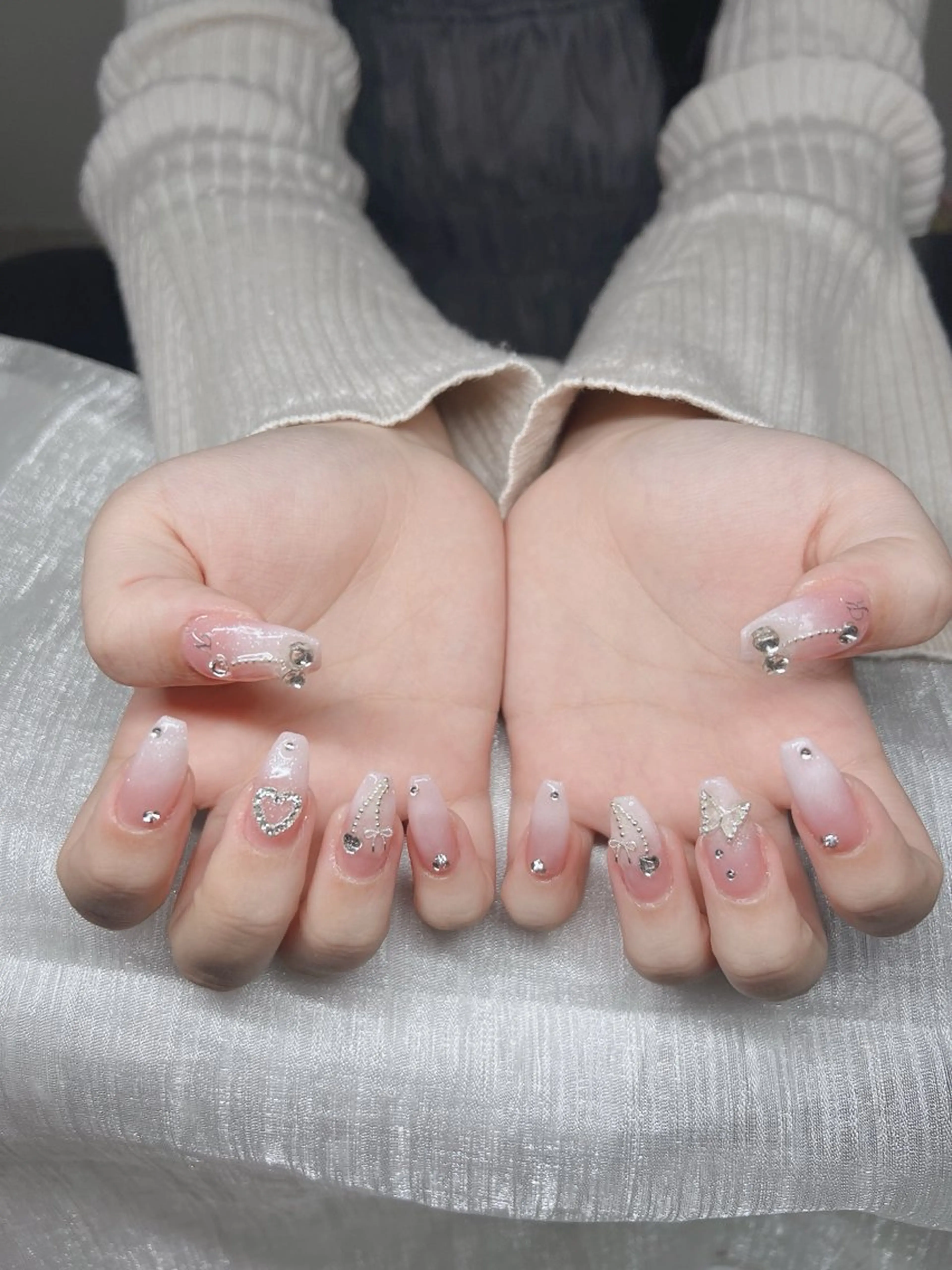 ネイル 長さ出し グラデーション キラキラネイル マグネットネイル ニュアンスネイル ハンドネイル Lee Nails チップ長さだし専門店のネイルデザイン