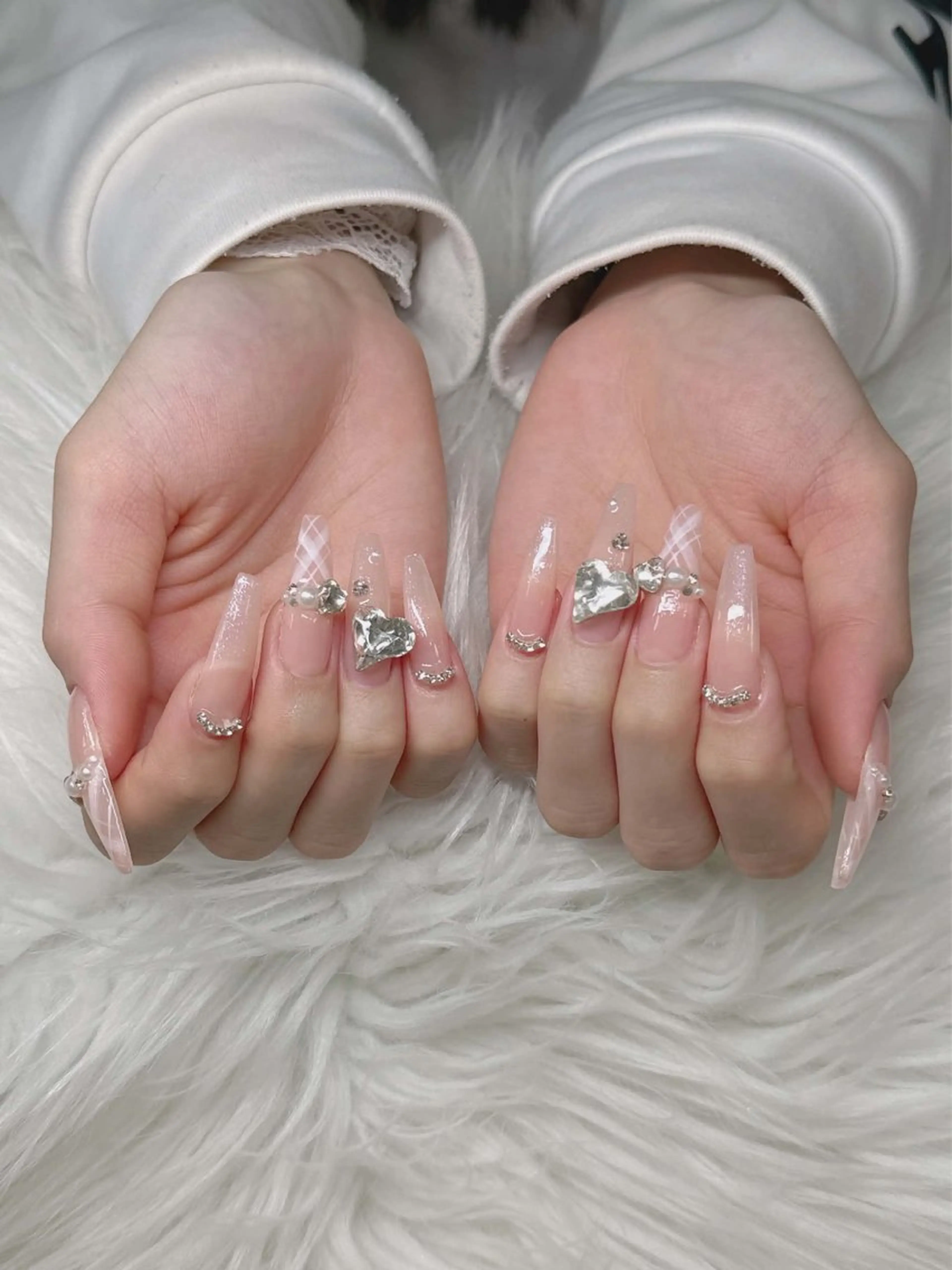 ネイル 長さ出し グラデーション 卒業式 キラキラネイル マグネットネイル Lee Nailsのネイルデザイン