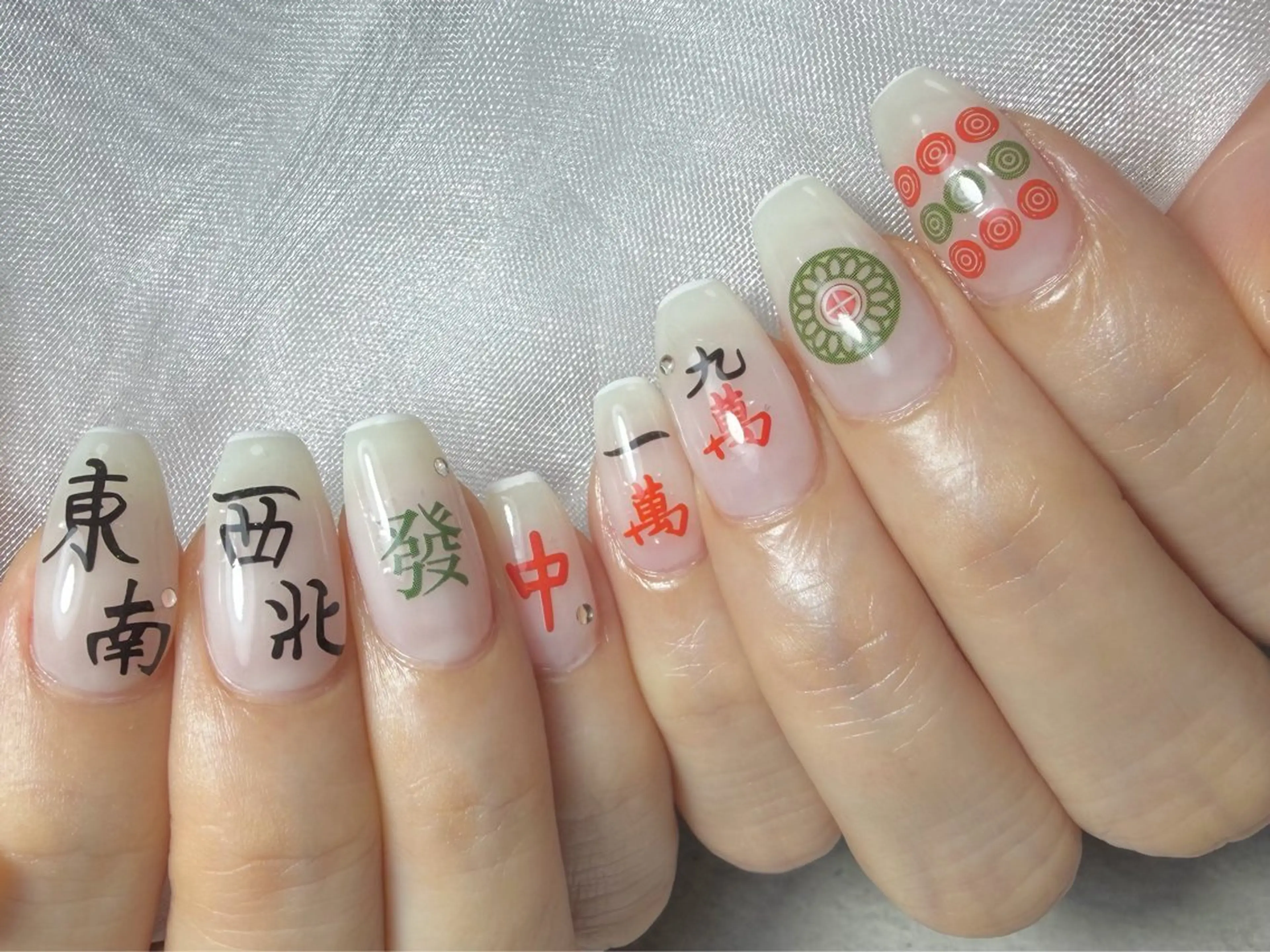 ネイル 12 designのネイルデザイン