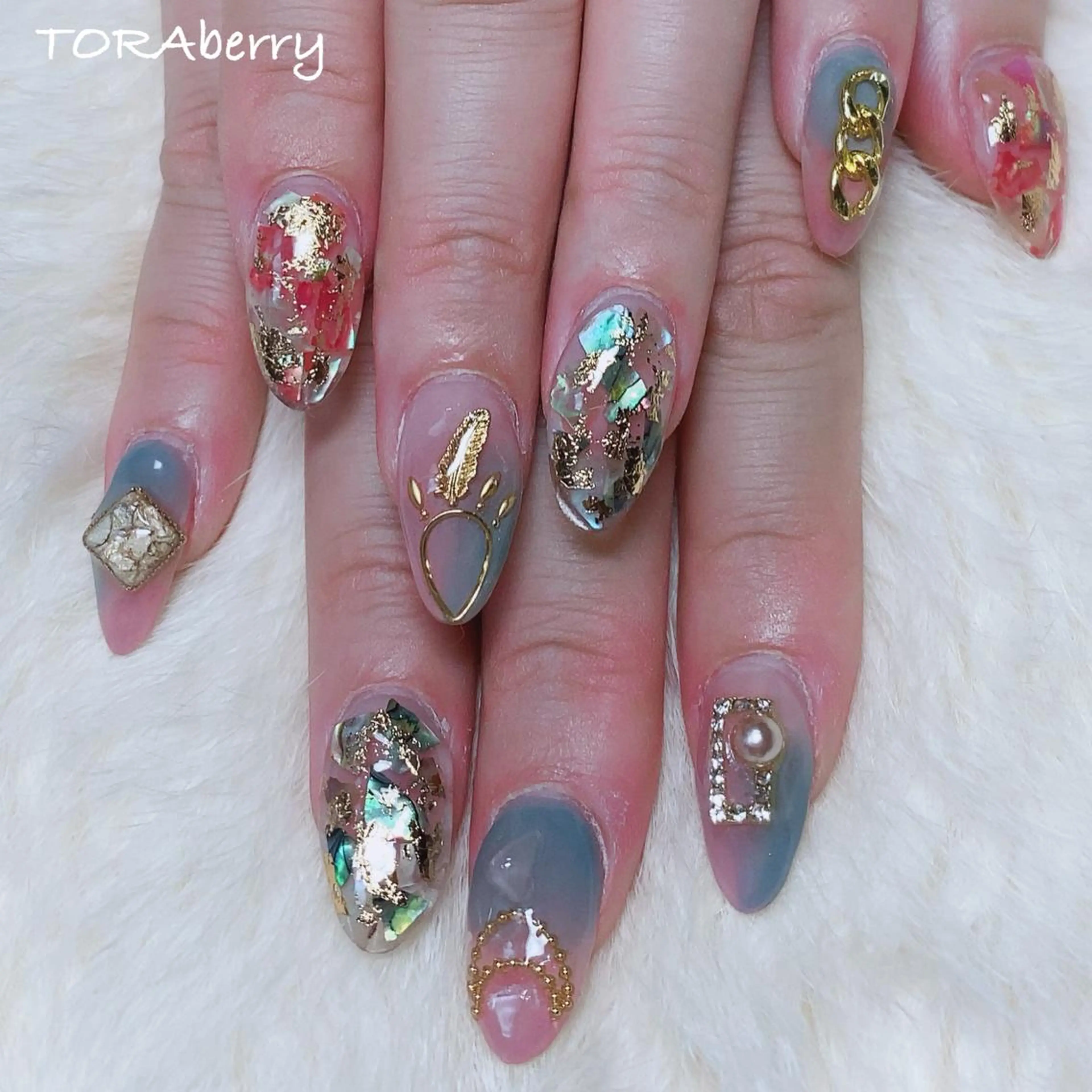 ネイル ネイリスト なつみのネイルデザイン