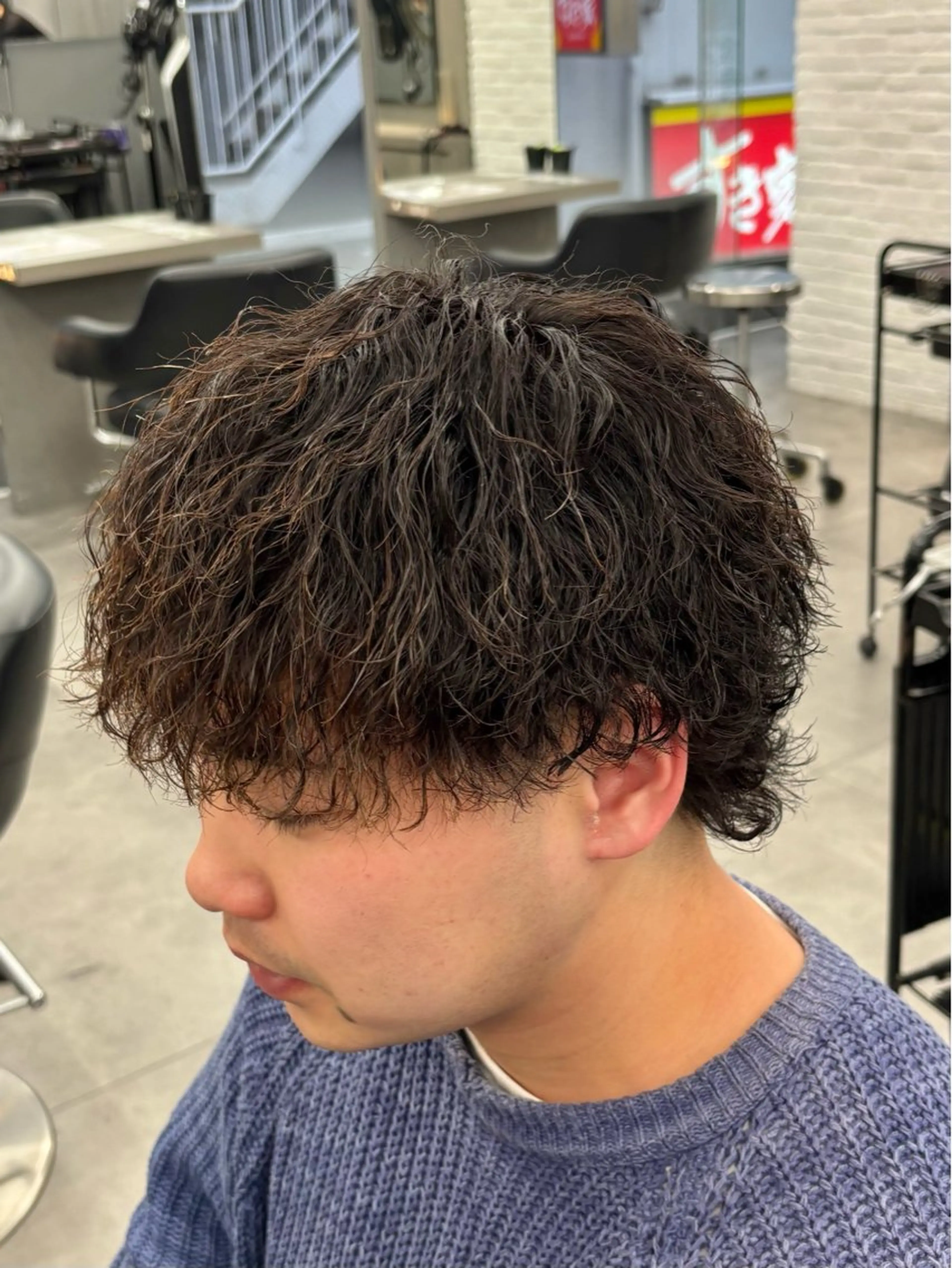 パーマ メンズ メンズパーマ メンズウルフカット ウルフカット カット パーマ 【ØVARL】🦁 メンズパーマ/レオのヘアスタイル