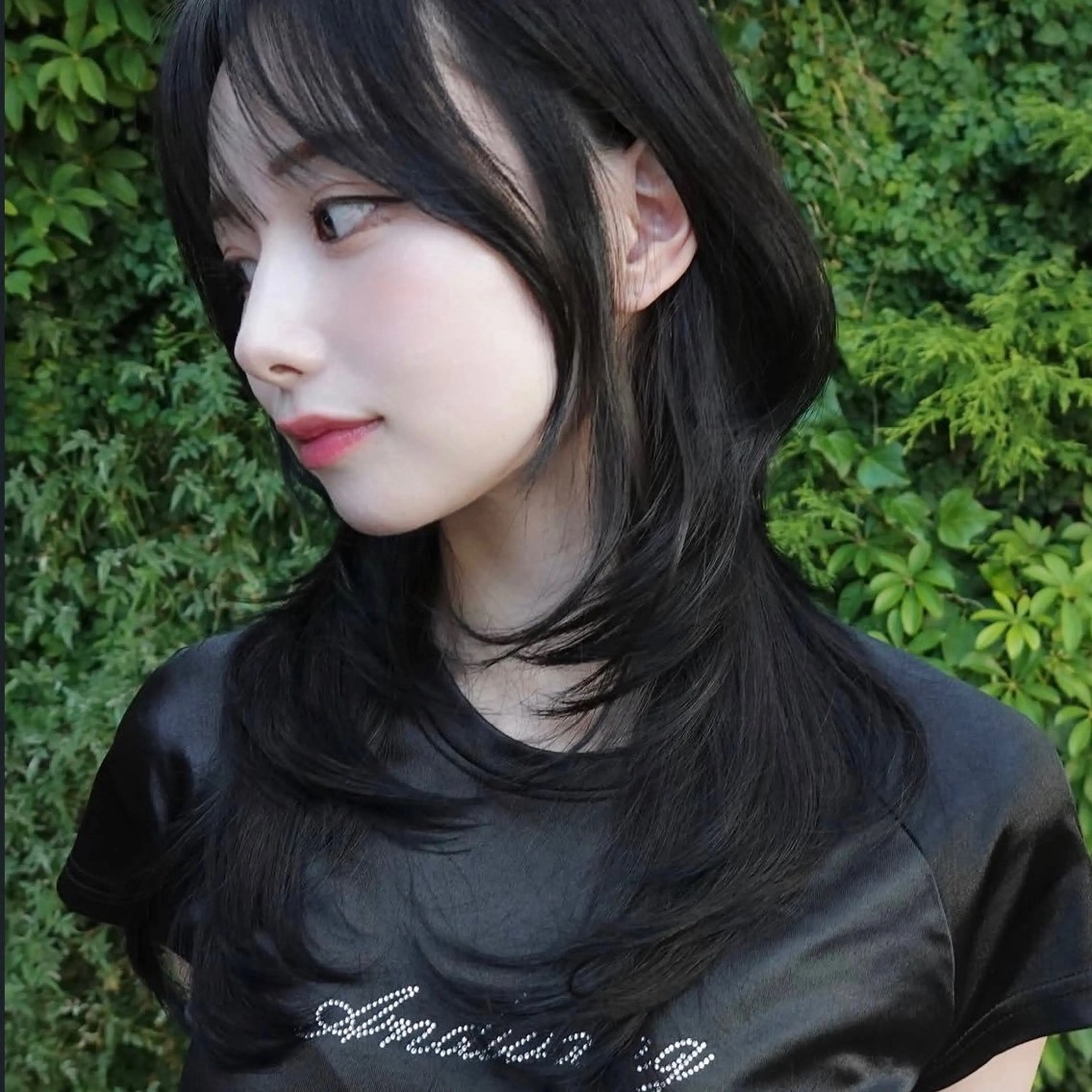 セミロング くびれヘア 顔周りカット ハイレイヤー 韓国風ヘア レイヤーカット カット トリートメント がわ/ハイレイヤー /ハイトーンカラーのヘアスタイル