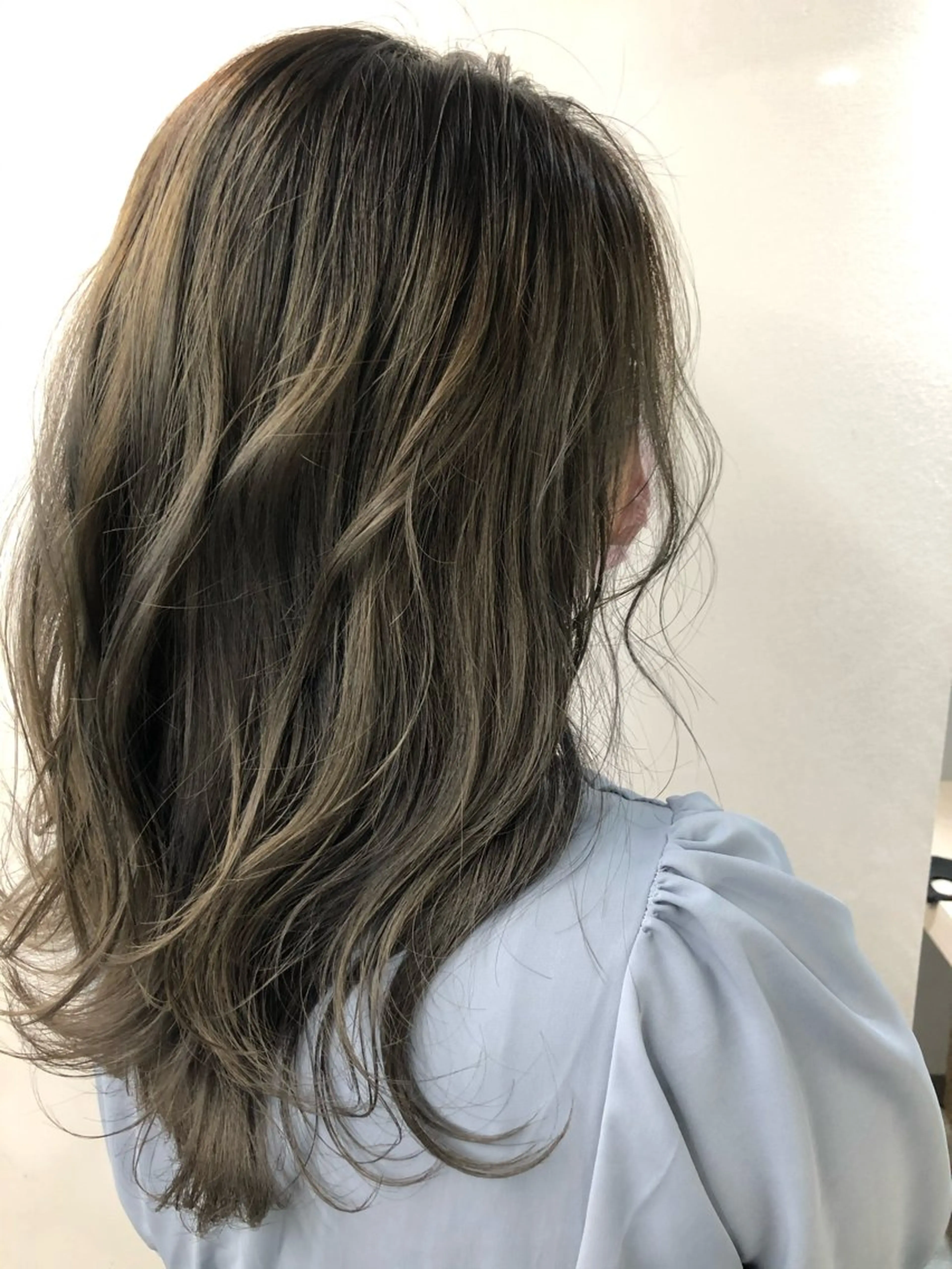 セミロング ヘアカラー トリートメント 似合わせ💖トレンド ✨TAKAMI😊のヘアスタイル