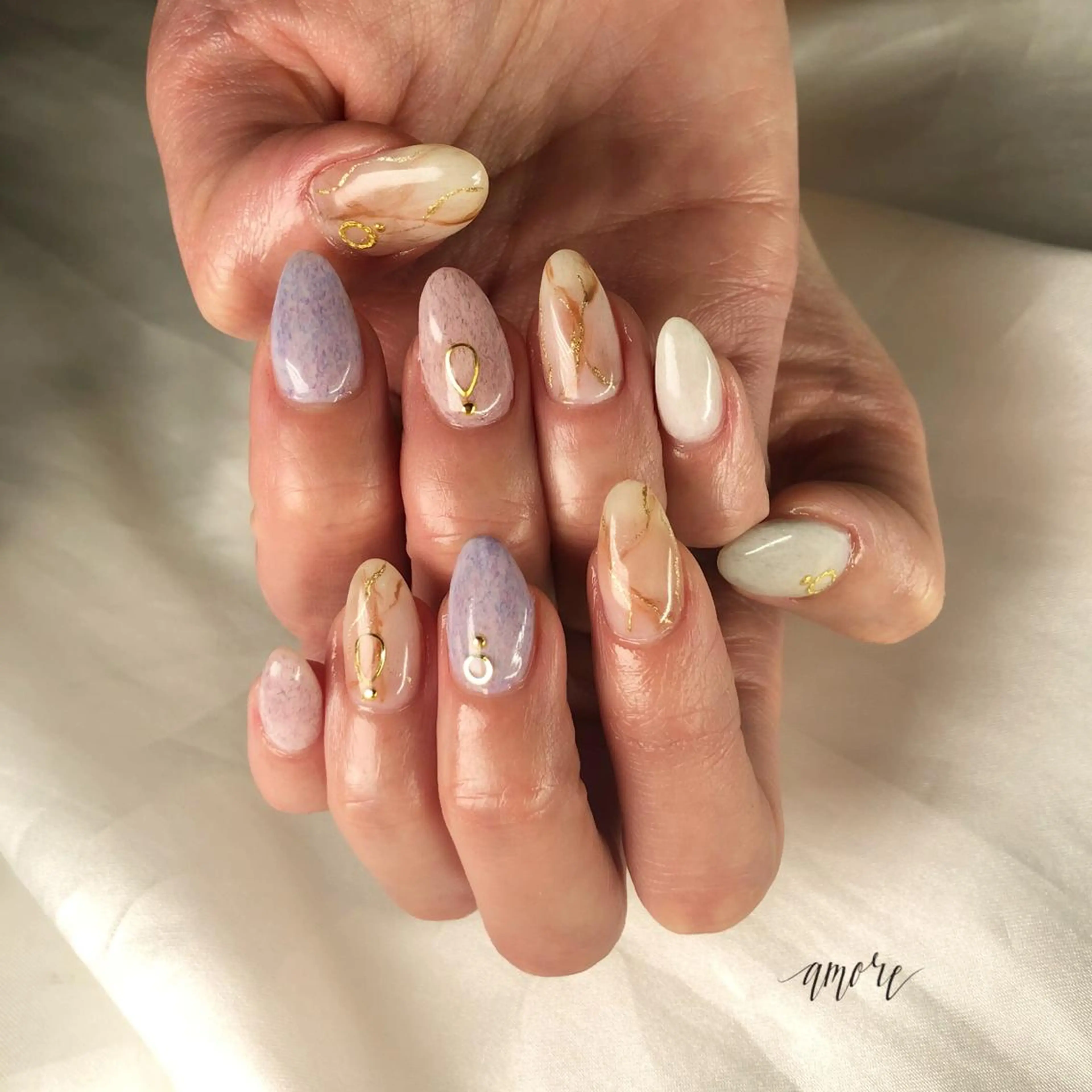 ネイル ジェルネイル 氷ネイル・うるうるネイル キラキラネイル マグネットネイル ミラーネイル You kyehwaのネイルデザイン