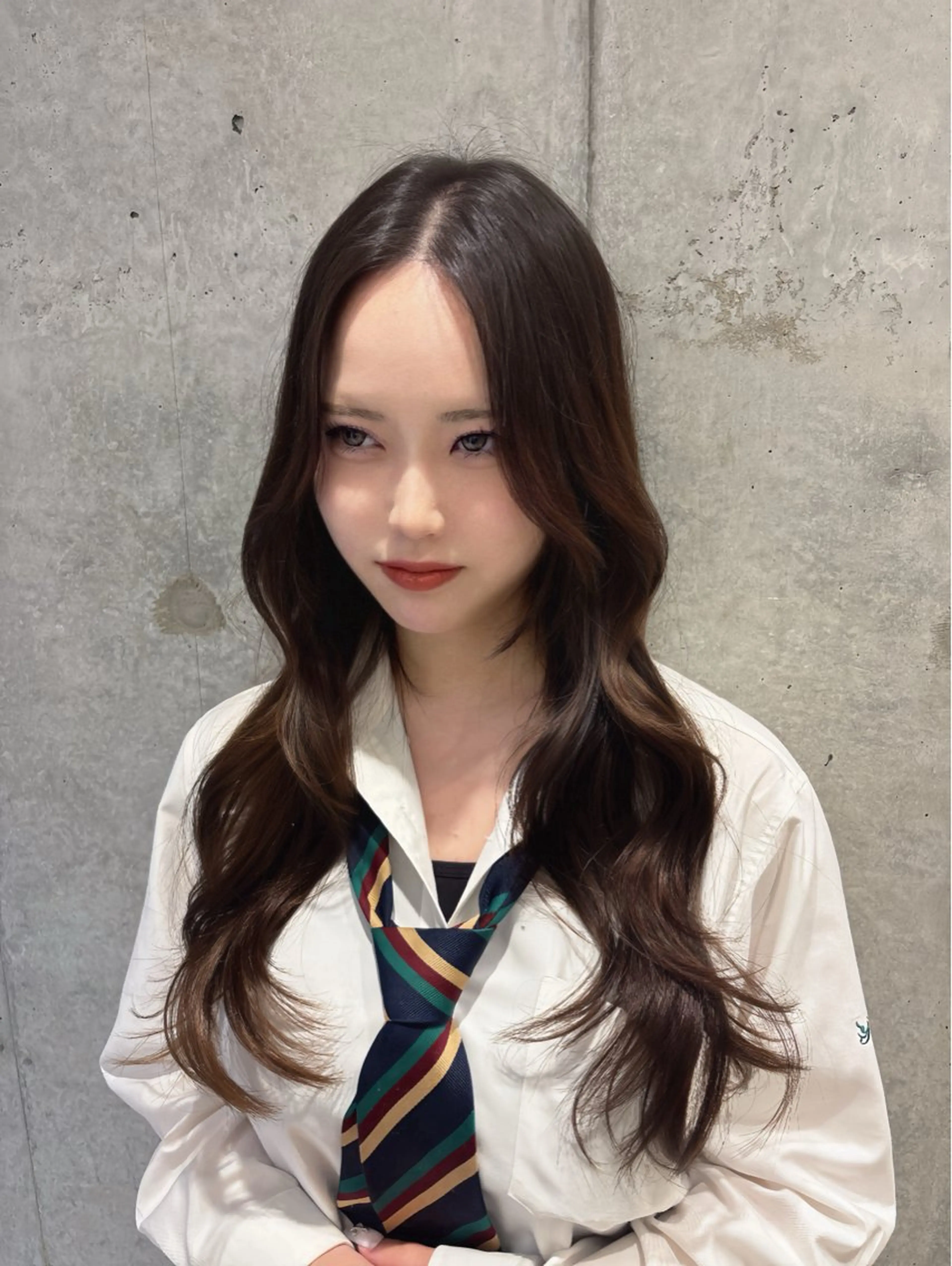 ロング カラー 韓国レイヤー透明感 カラーヨウスケのヘアスタイル