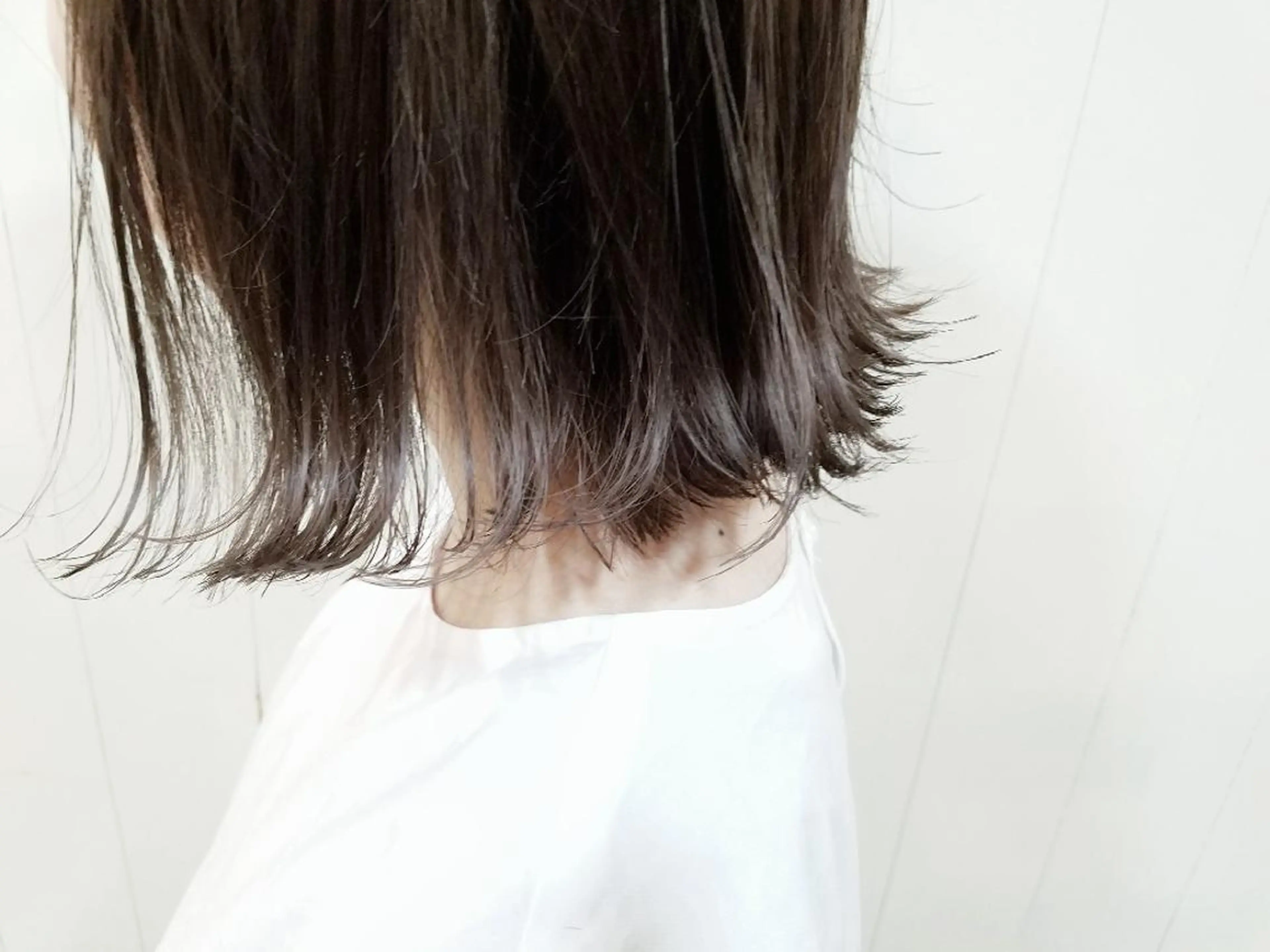 ショート カラー グレージュ 外ハネヘア imai /カット/パーマのヘアスタイル