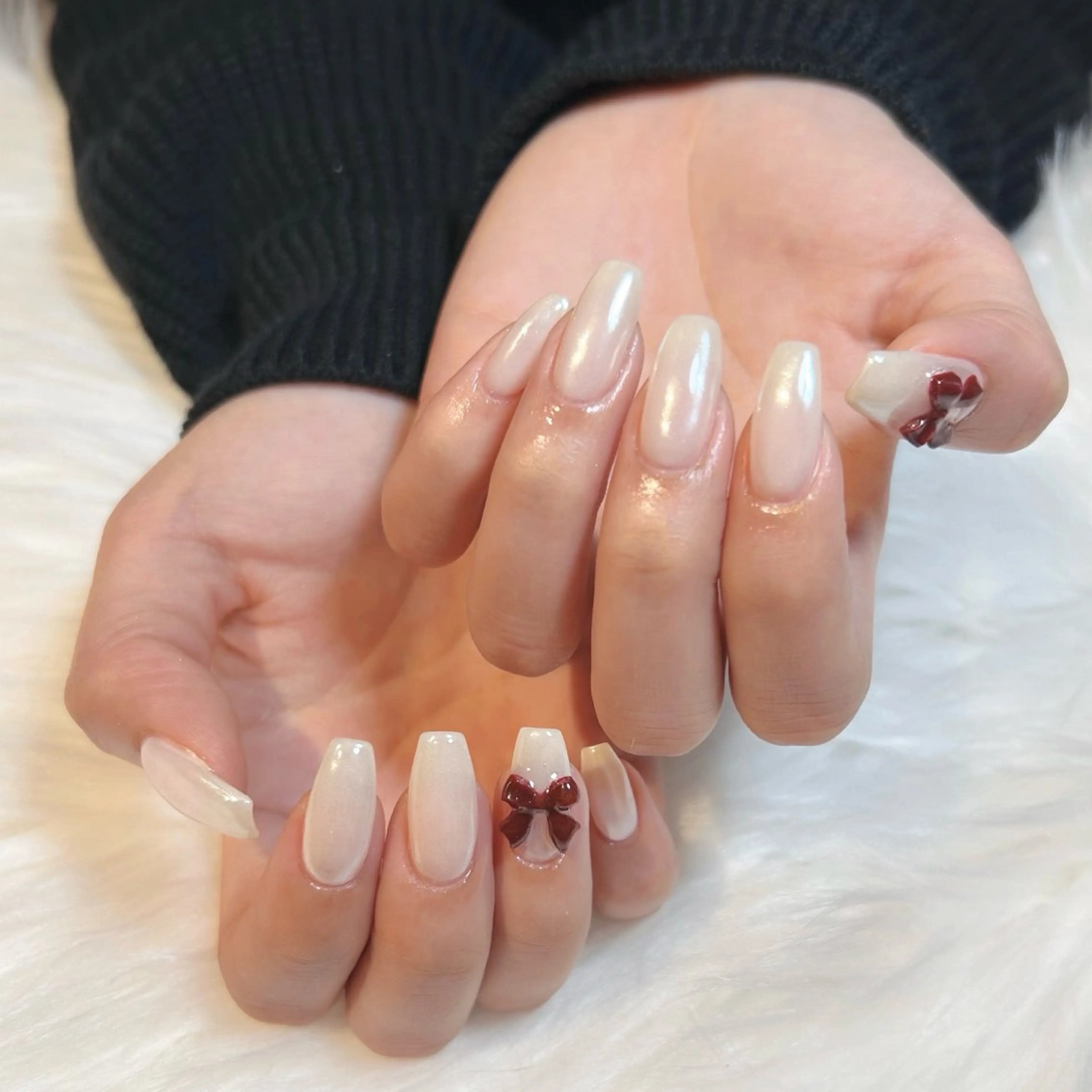 ネイル リボン バレンタイン ホワイト ぷりゅねる 心斎橋のネイルデザイン