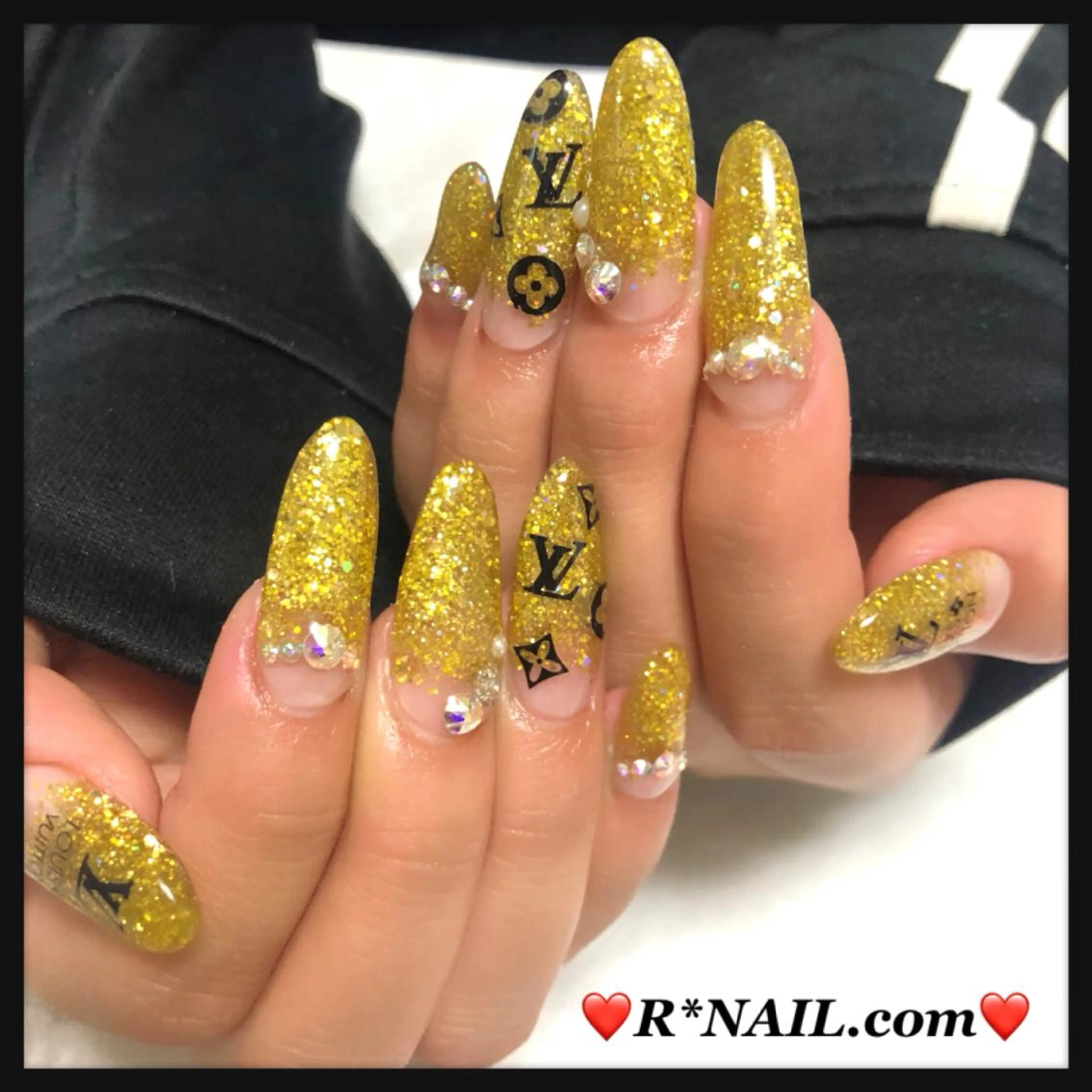ネイル R*NAIL .comのネイルデザイン