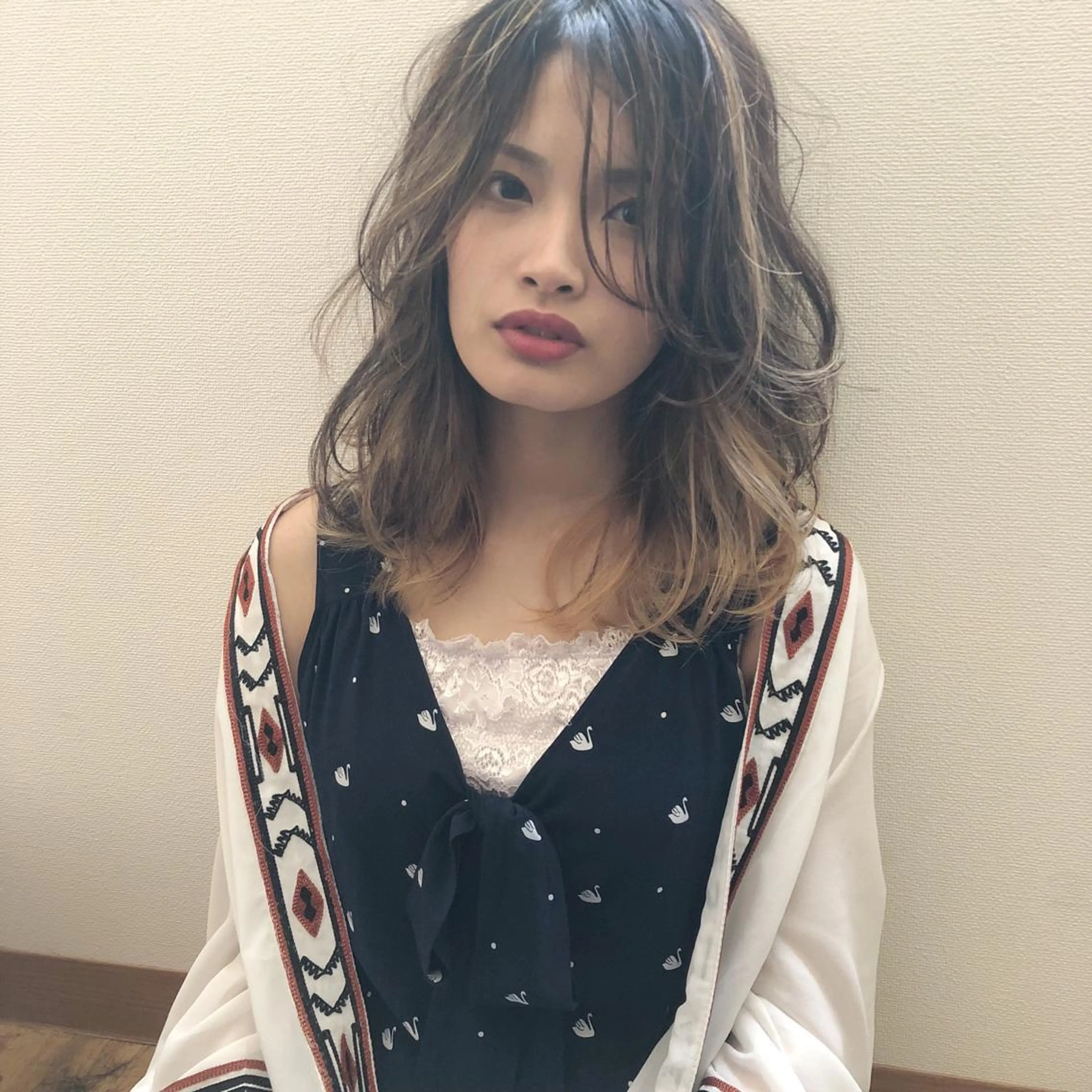 セミロング 吉川　ミチオ 【SHIKIO】のヘアスタイル