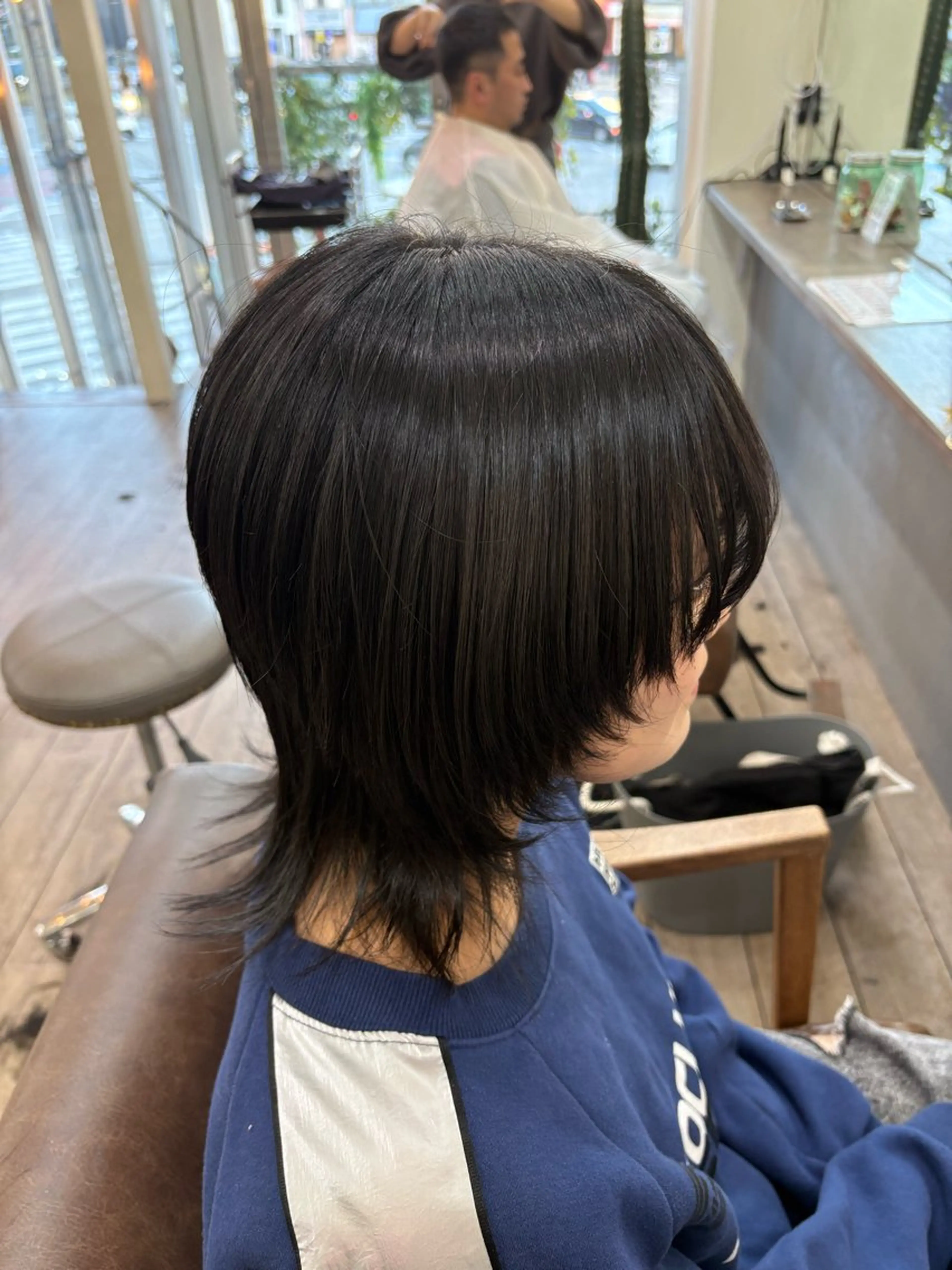 WEST OLAND 黒坂佳乃のヘアスタイル