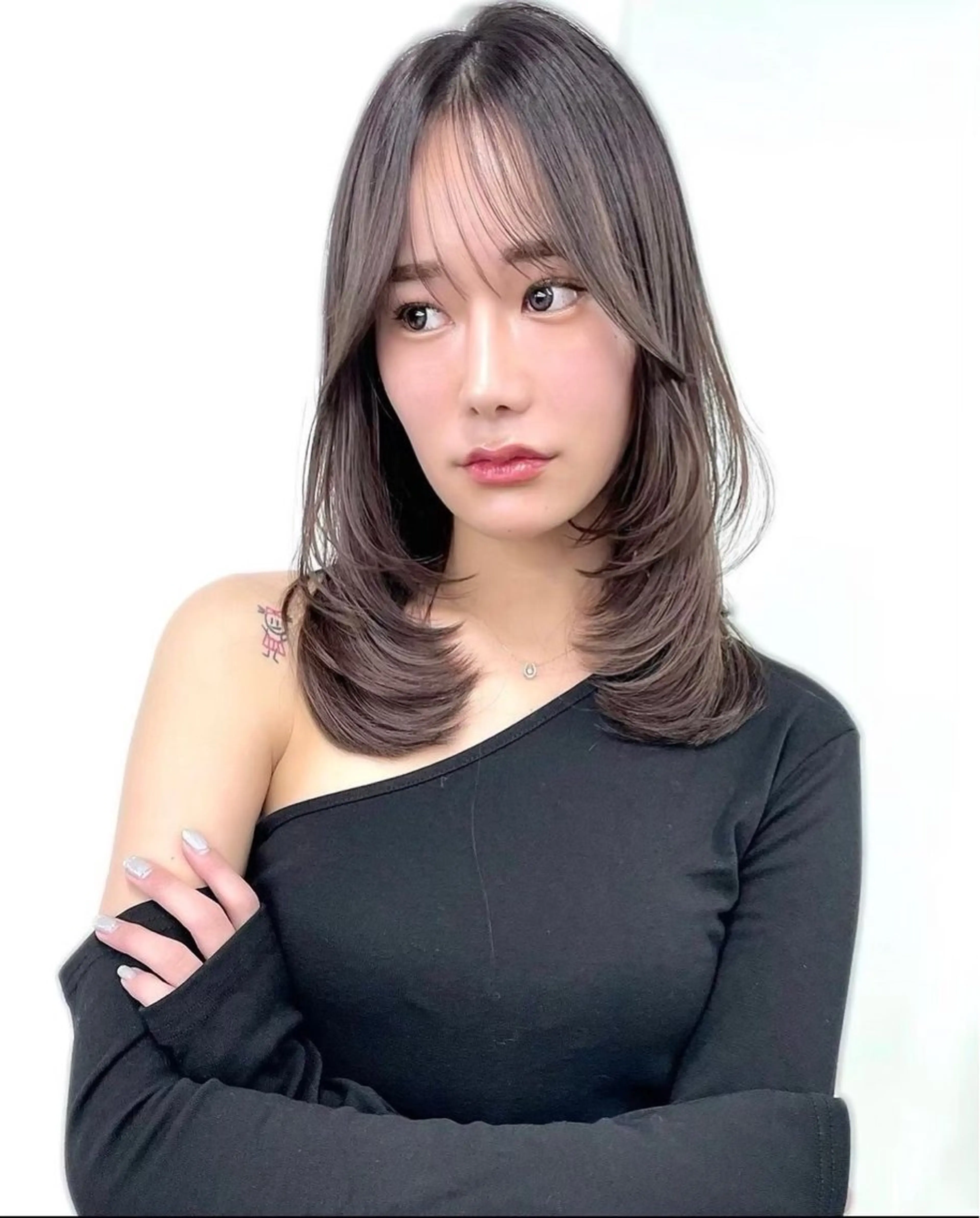 セミロング カラー ヘアカラー 艶カラー🐳🫧 サヤカ 🐳のヘアスタイル